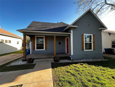 1212 W Walker Street Denison TX 75020