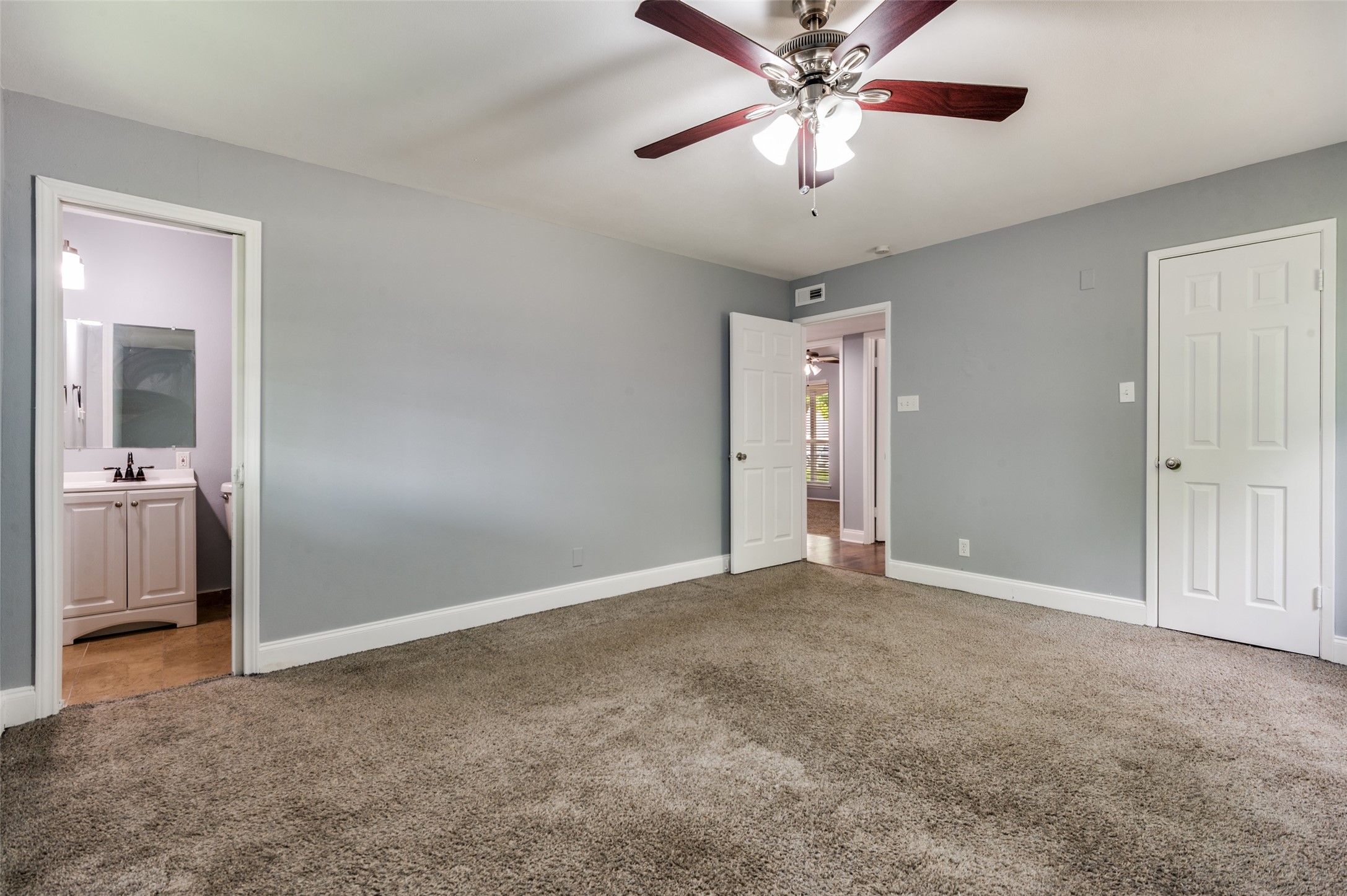 2306 Lakeland Place Carrollton TX 75006