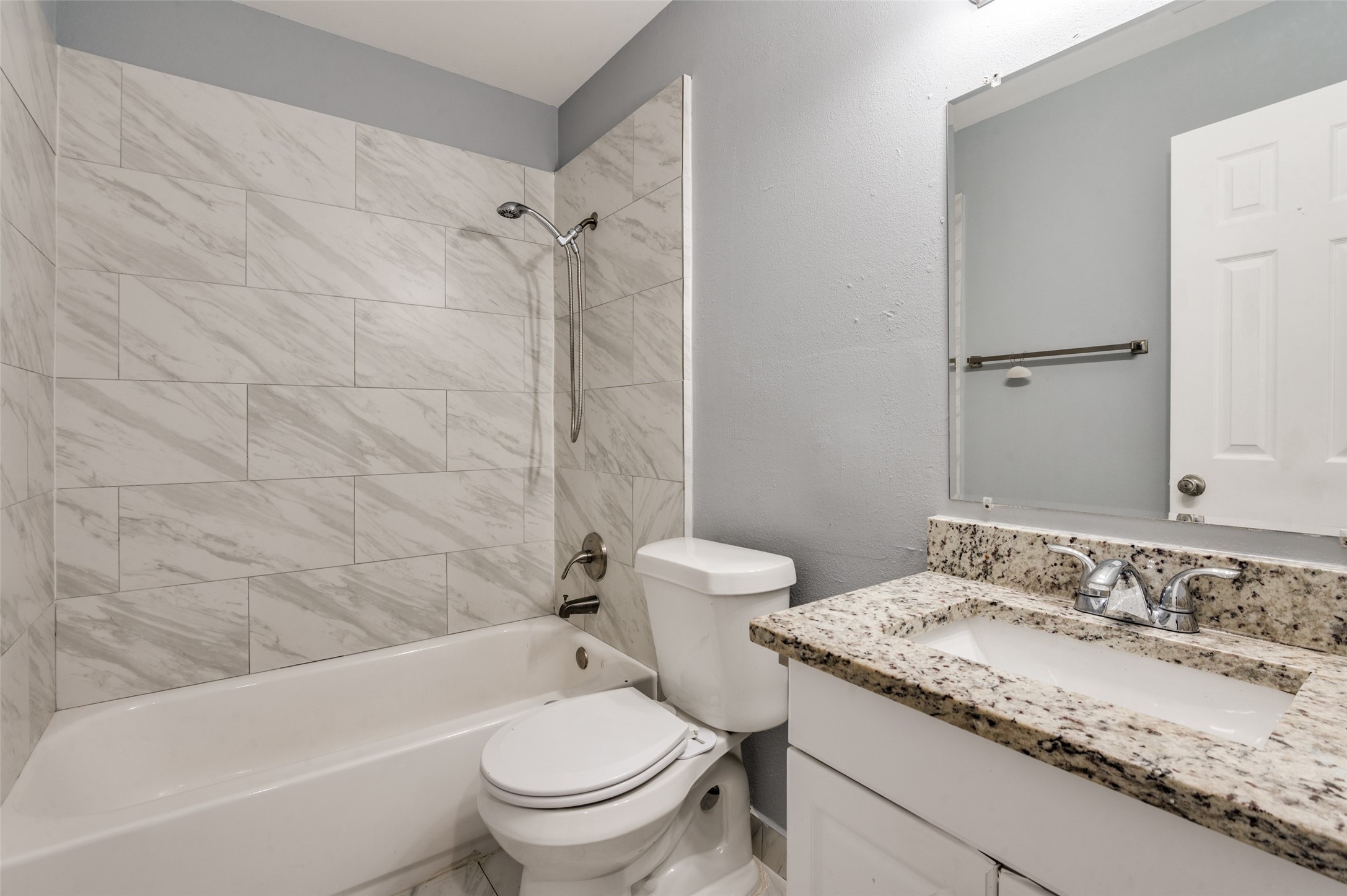 2306 Lakeland Place Carrollton TX 75006