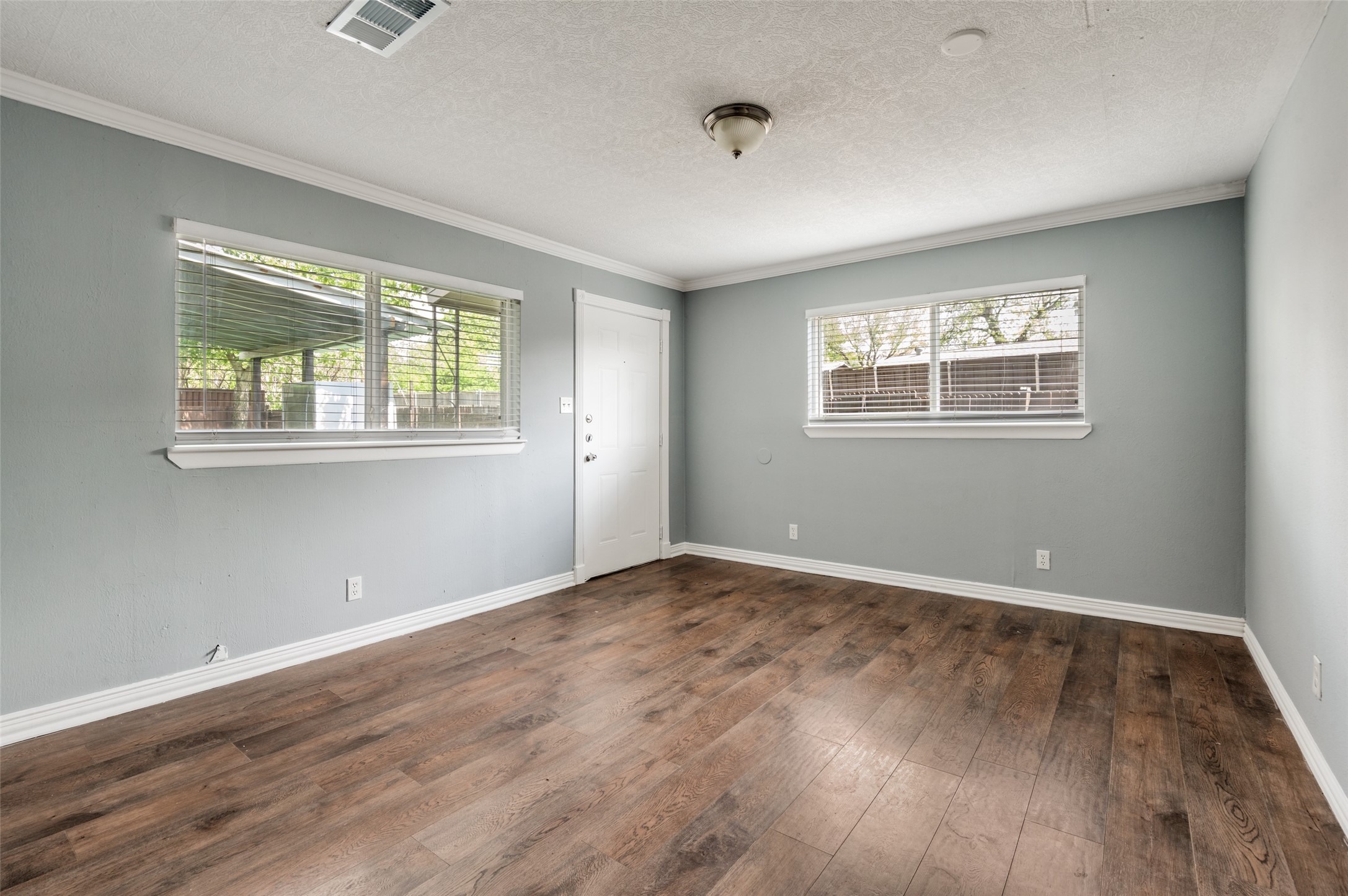 2306 Lakeland Place Carrollton TX 75006