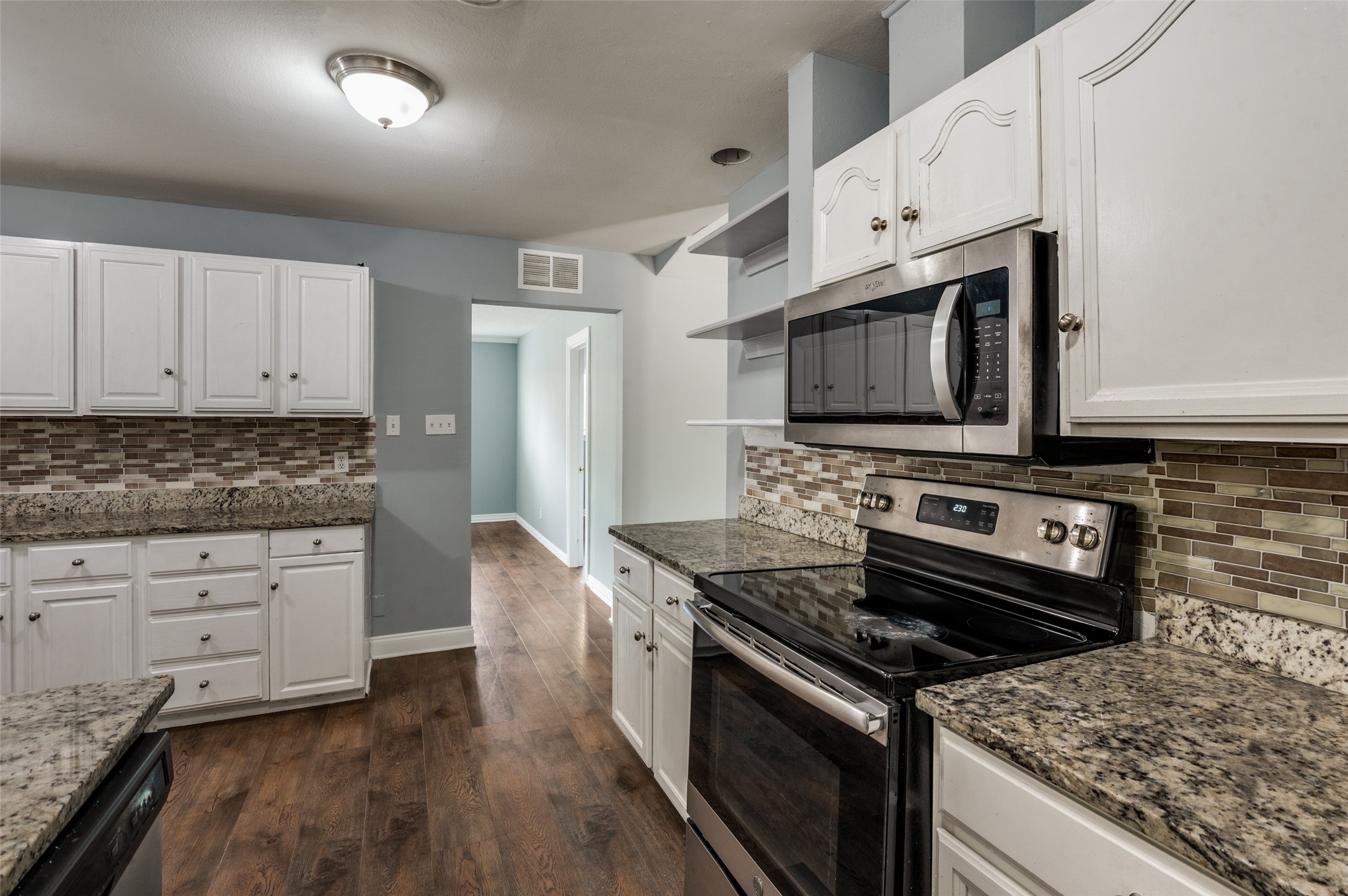 2306 Lakeland Place Carrollton TX 75006