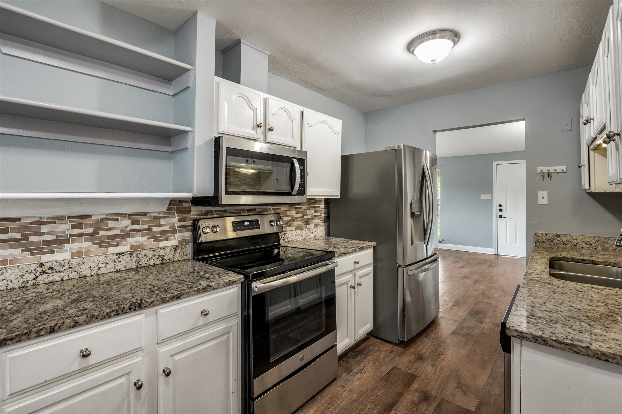 2306 Lakeland Place Carrollton TX 75006