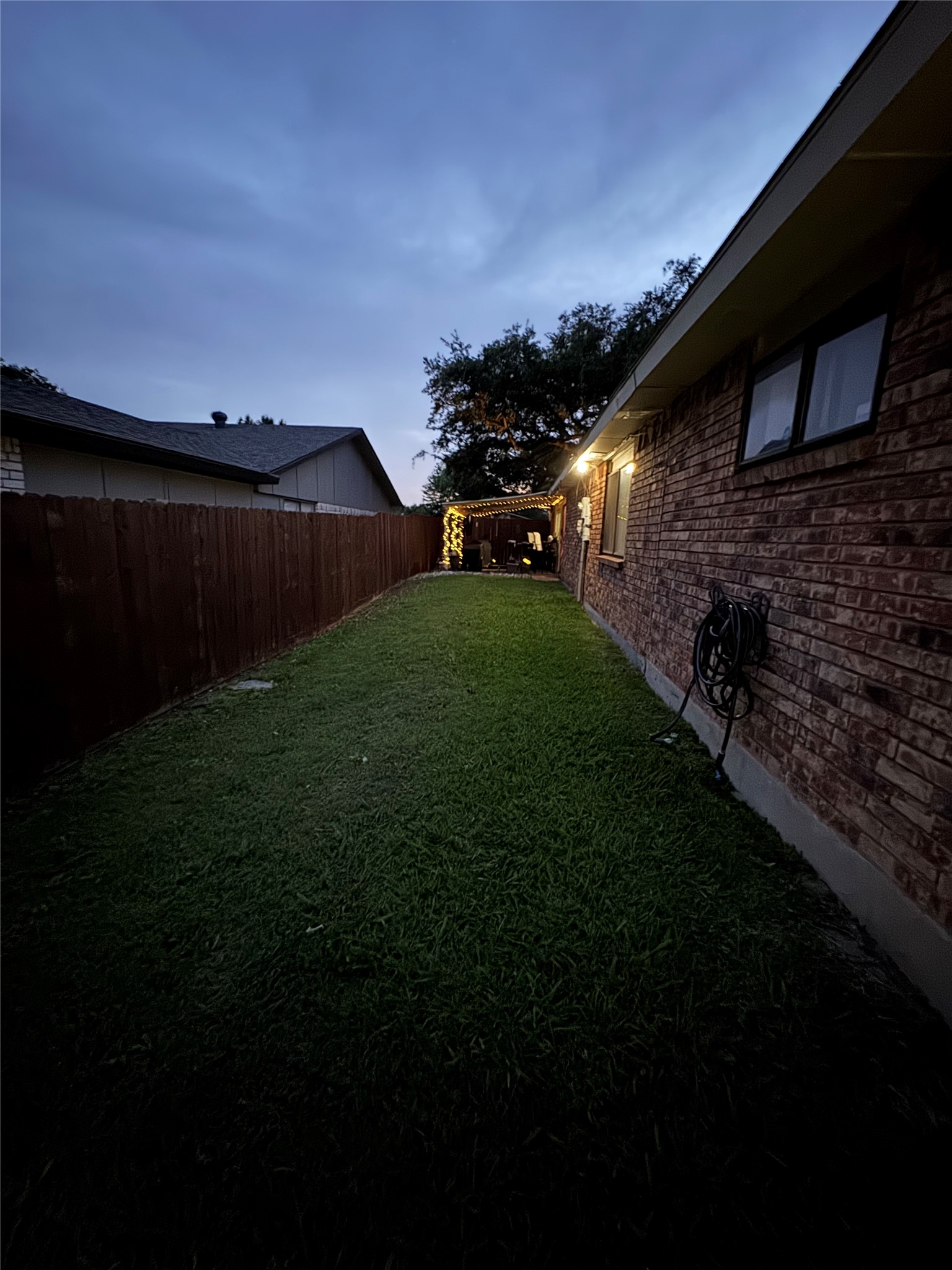 6330 Mccartney Lane Garland TX 75043