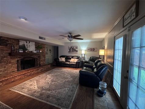 6330 Mccartney Lane Garland TX 75043