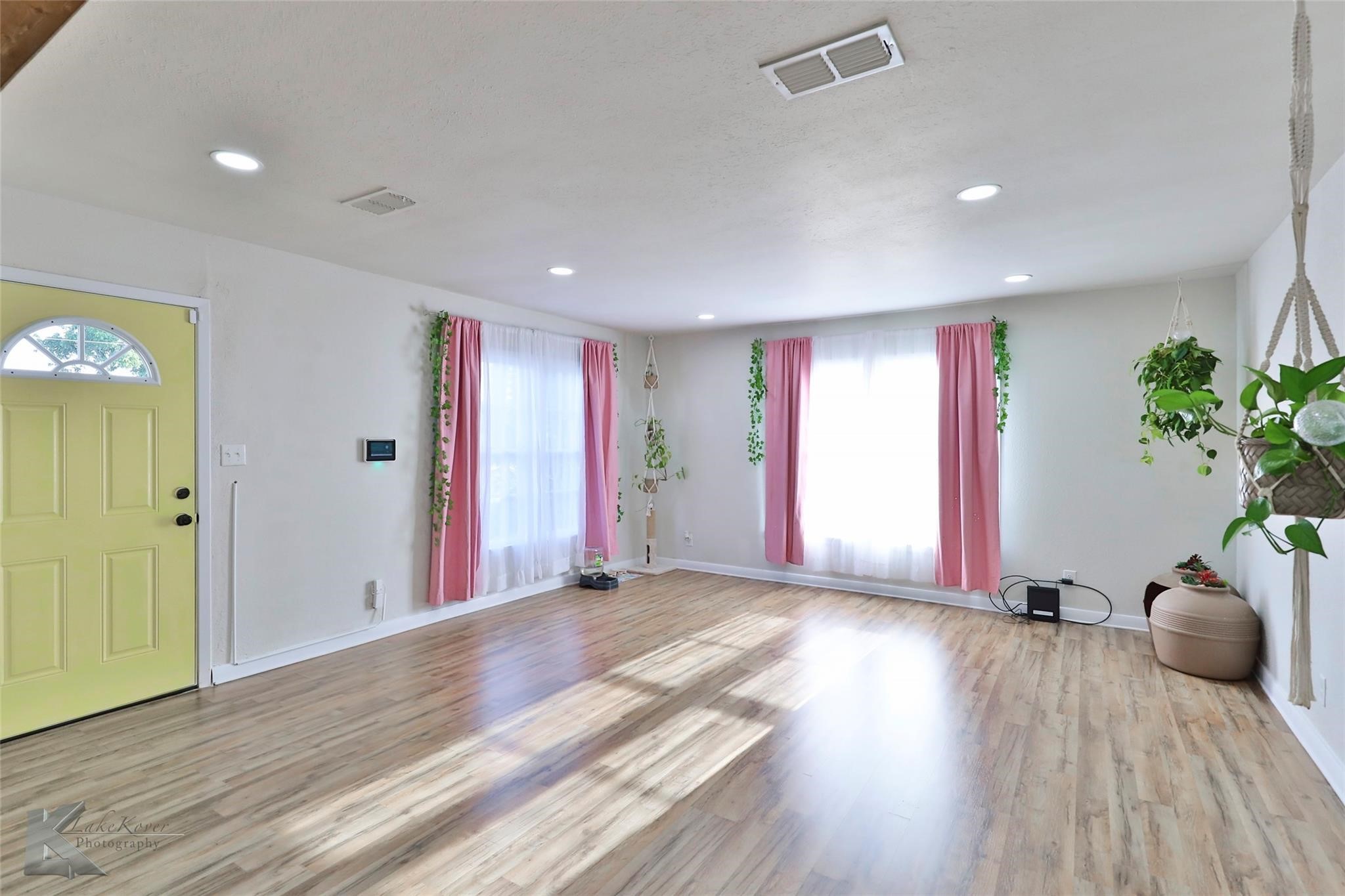 400 E Arkansas Avenue Sweetwater TX 79556