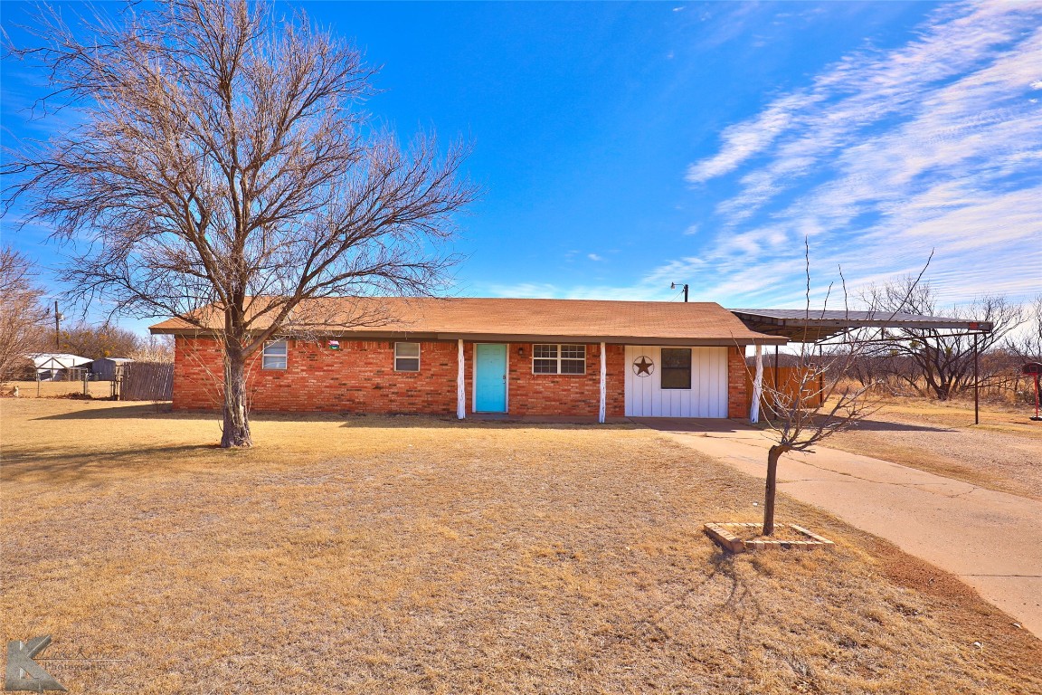 931 Avenue Q Anson TX 79501