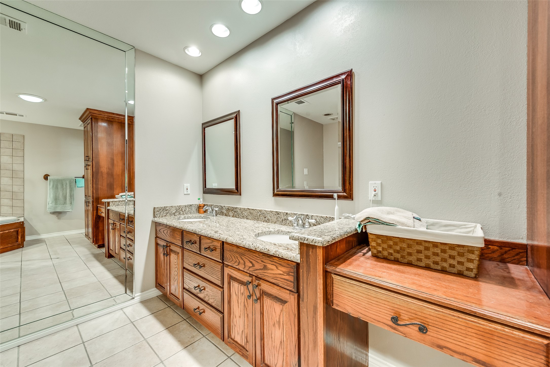 2517 Littlepage Street Fort Worth TX 76107