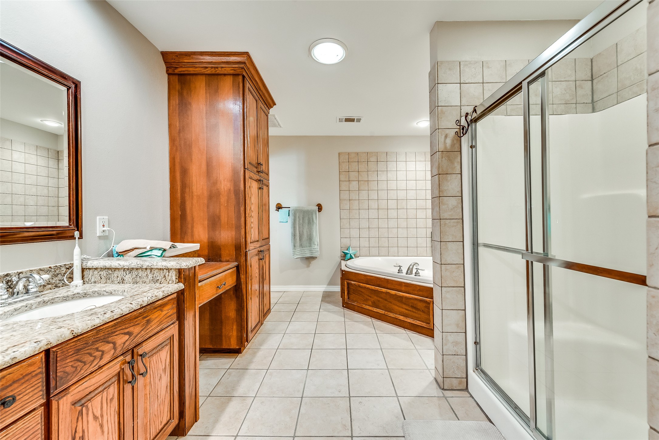 2517 Littlepage Street Fort Worth TX 76107