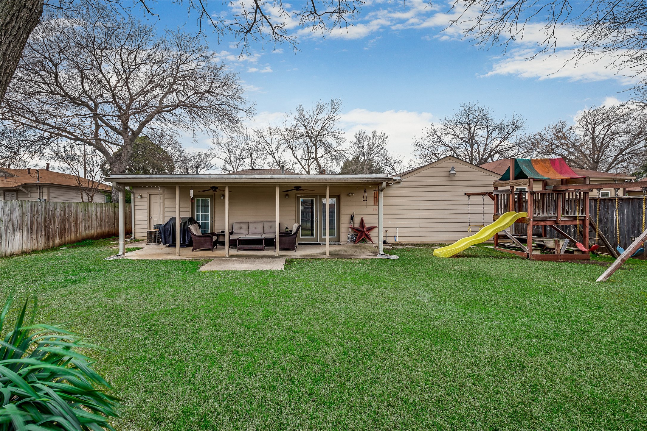 2517 Littlepage Street Fort Worth TX 76107