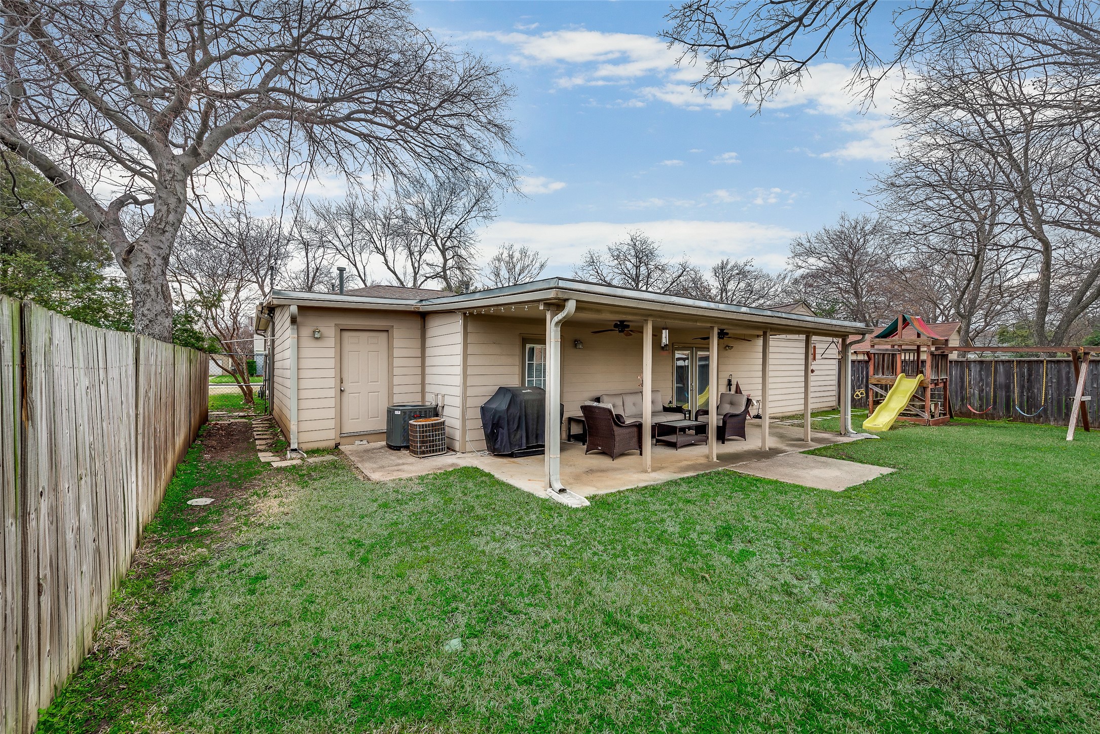 2517 Littlepage Street Fort Worth TX 76107