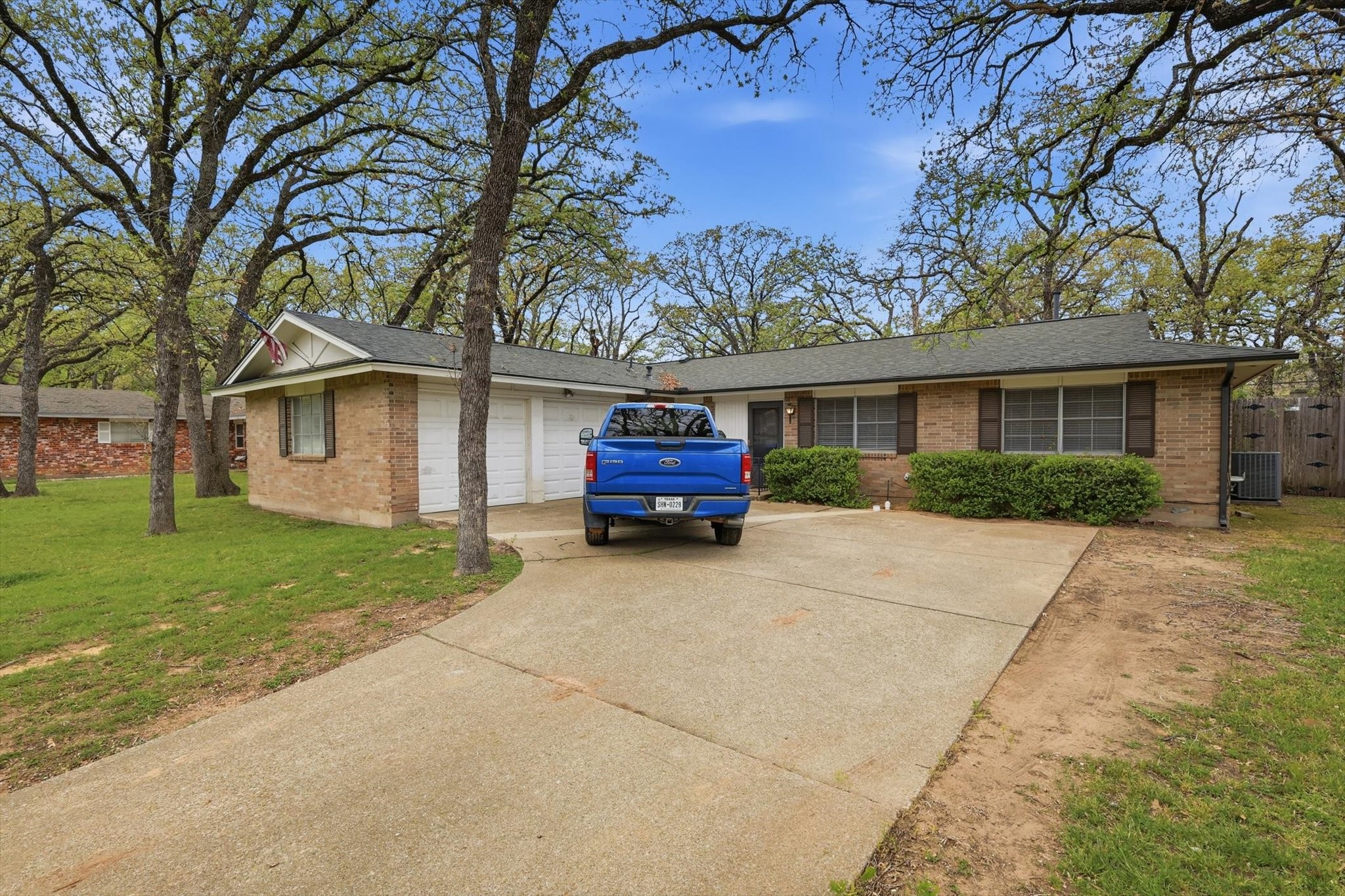3005 Friendswood Drive Arlington TX 76013