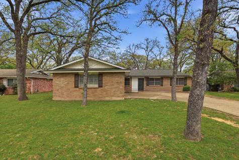 3005 Friendswood Drive Arlington TX 76013
