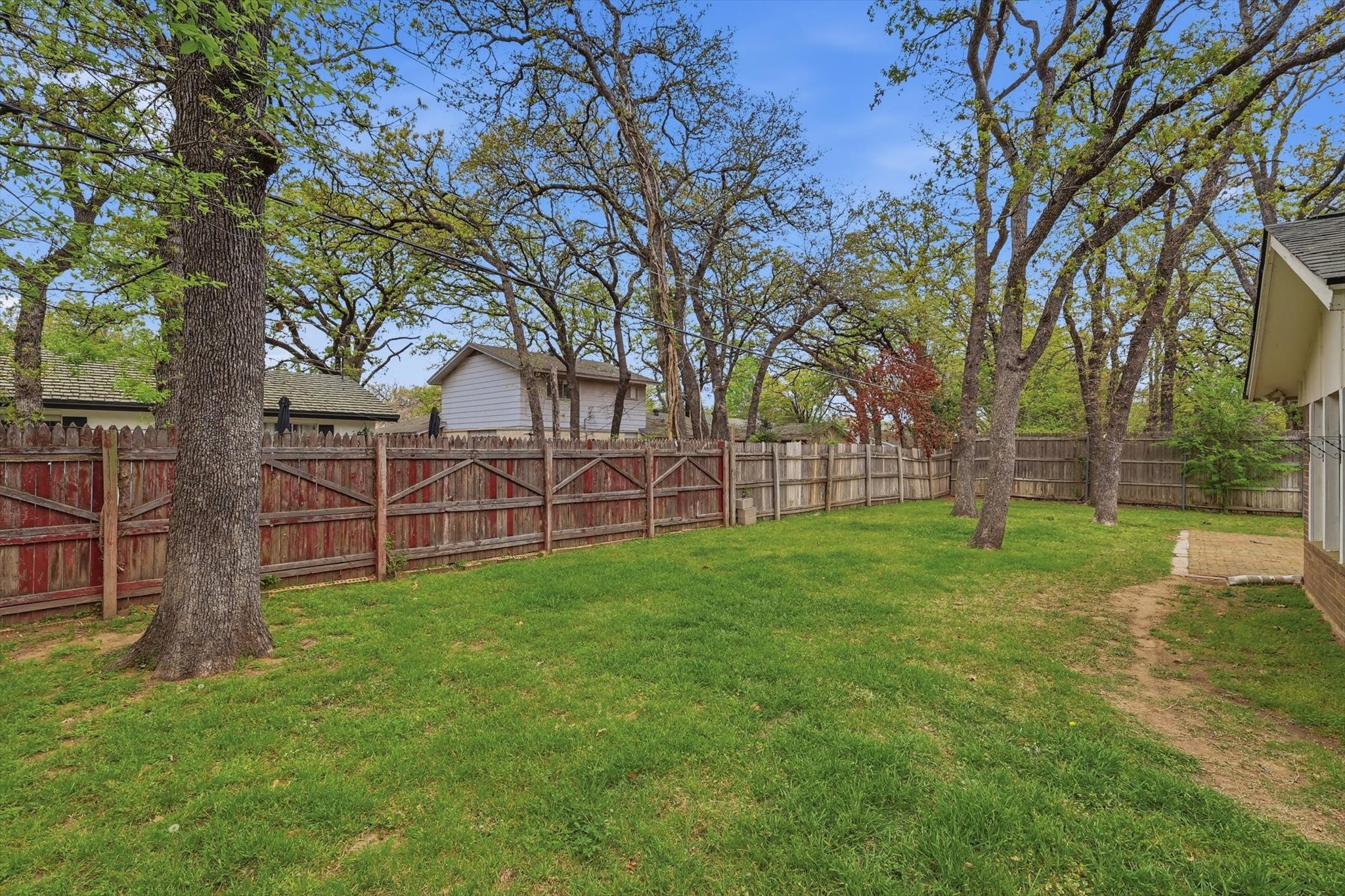 3005 Friendswood Drive Arlington TX 76013