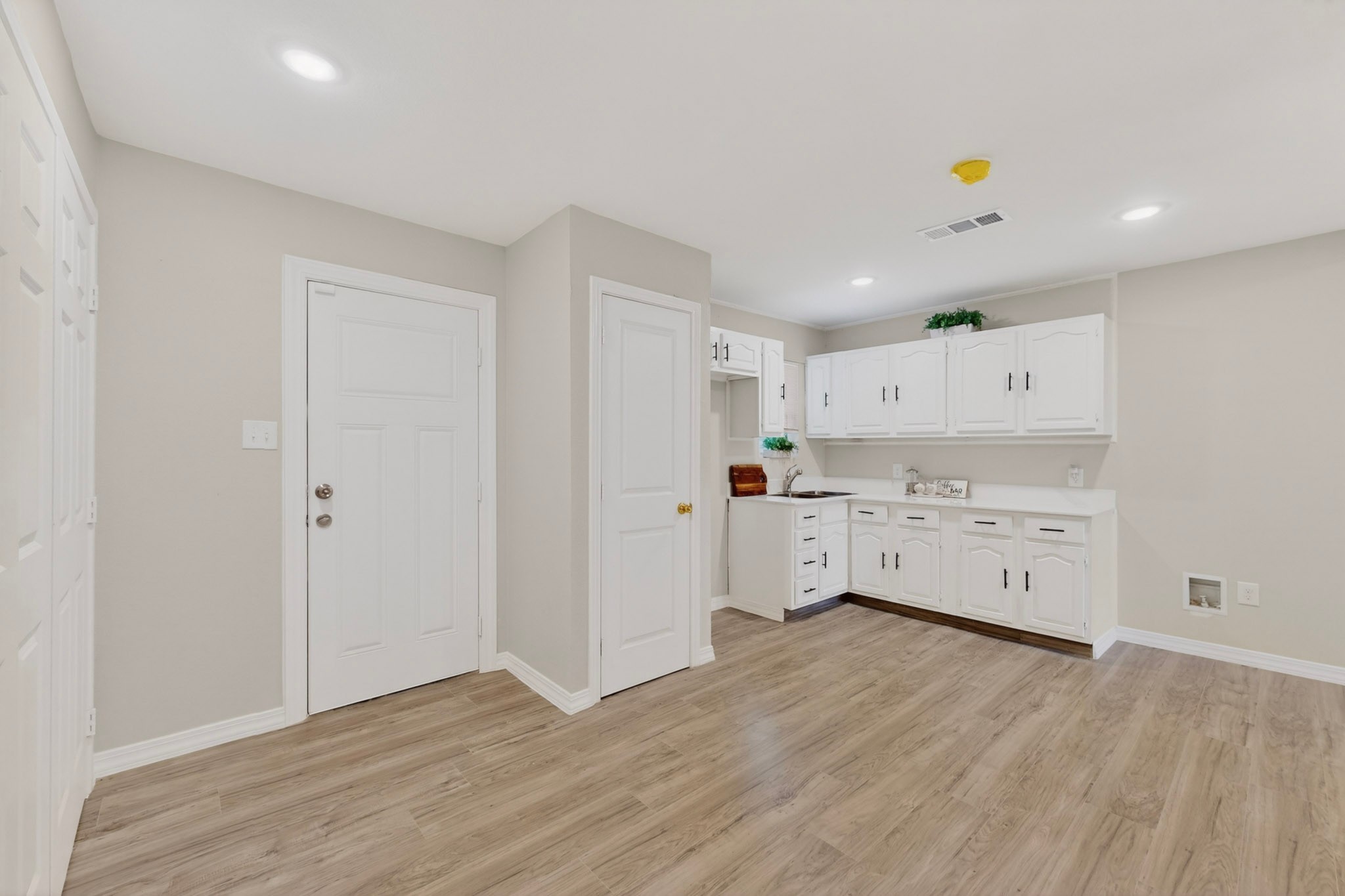 3047 Marjorie Avenue Dallas TX 75216