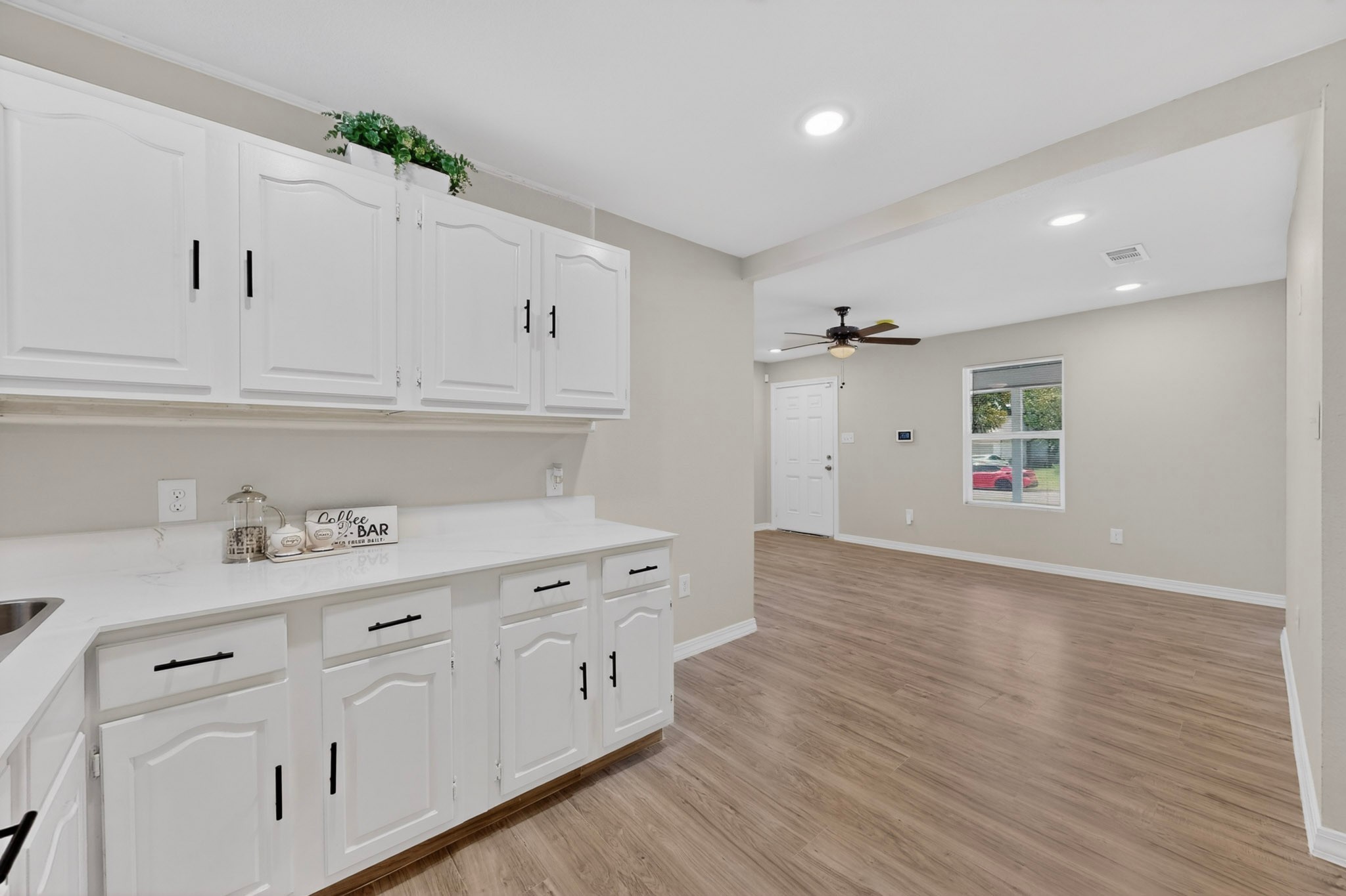3047 Marjorie Avenue Dallas TX 75216