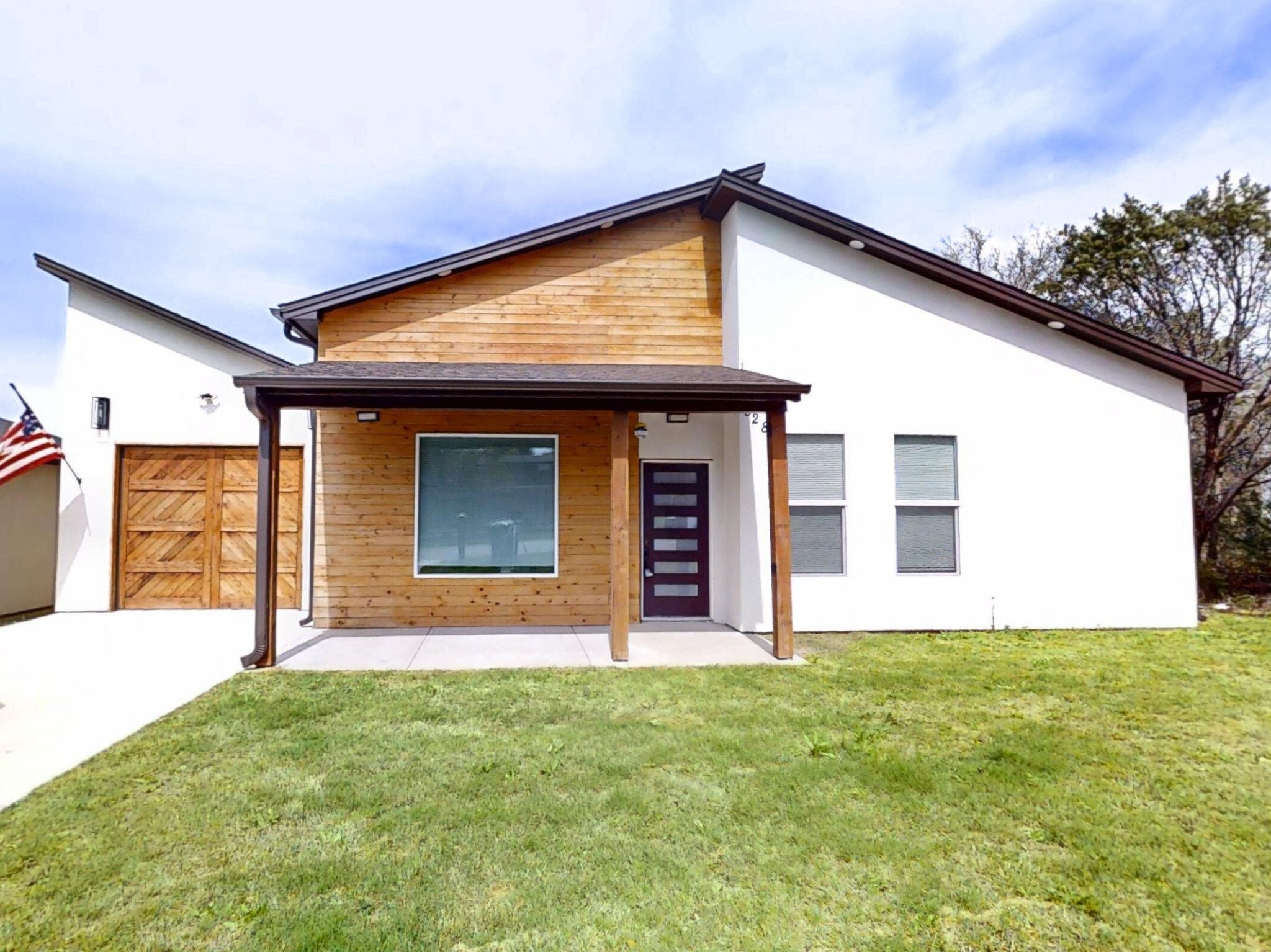 828 Indian Drive Granbury TX 76048