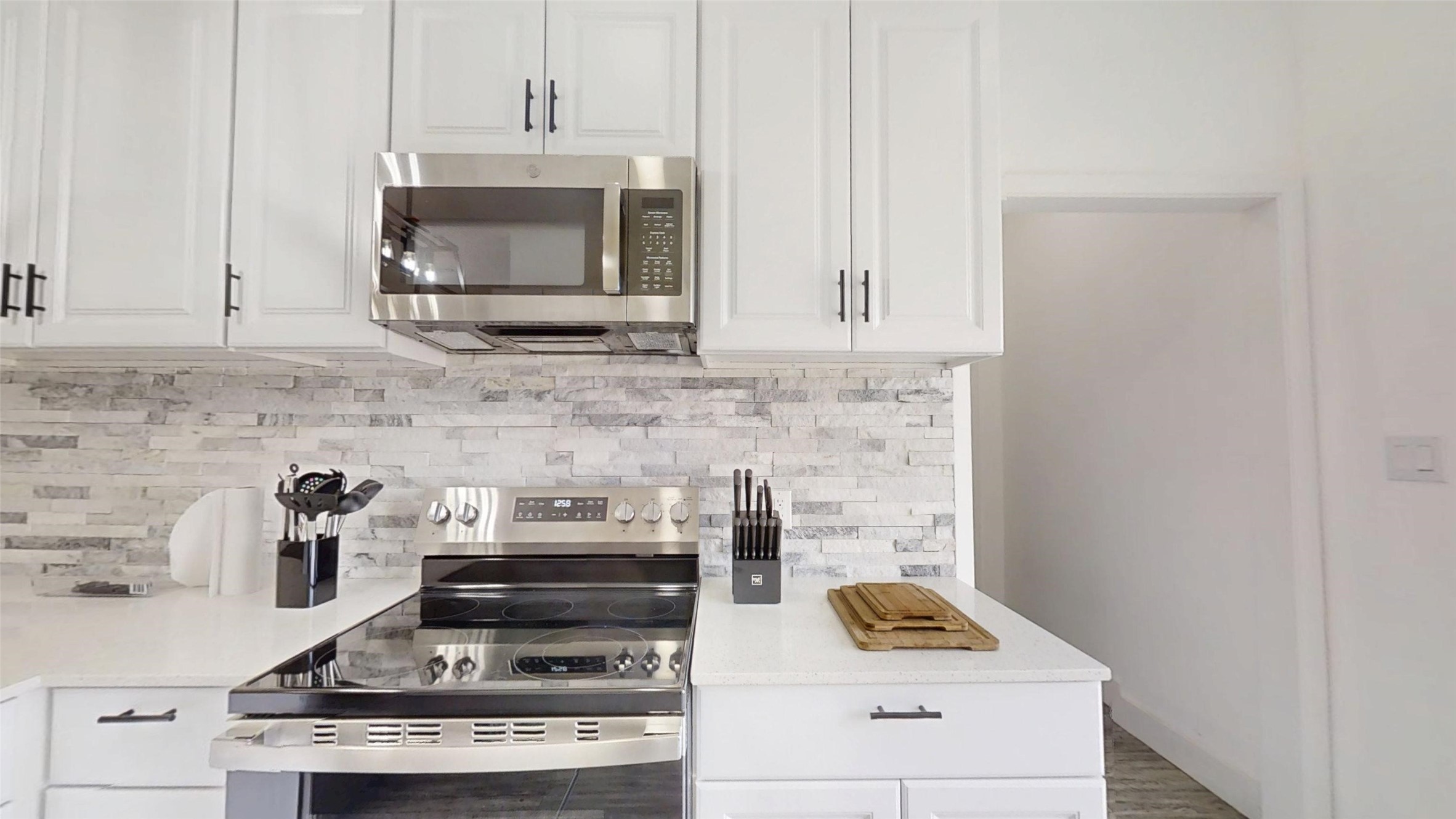 828 Indian Drive Granbury TX 76048