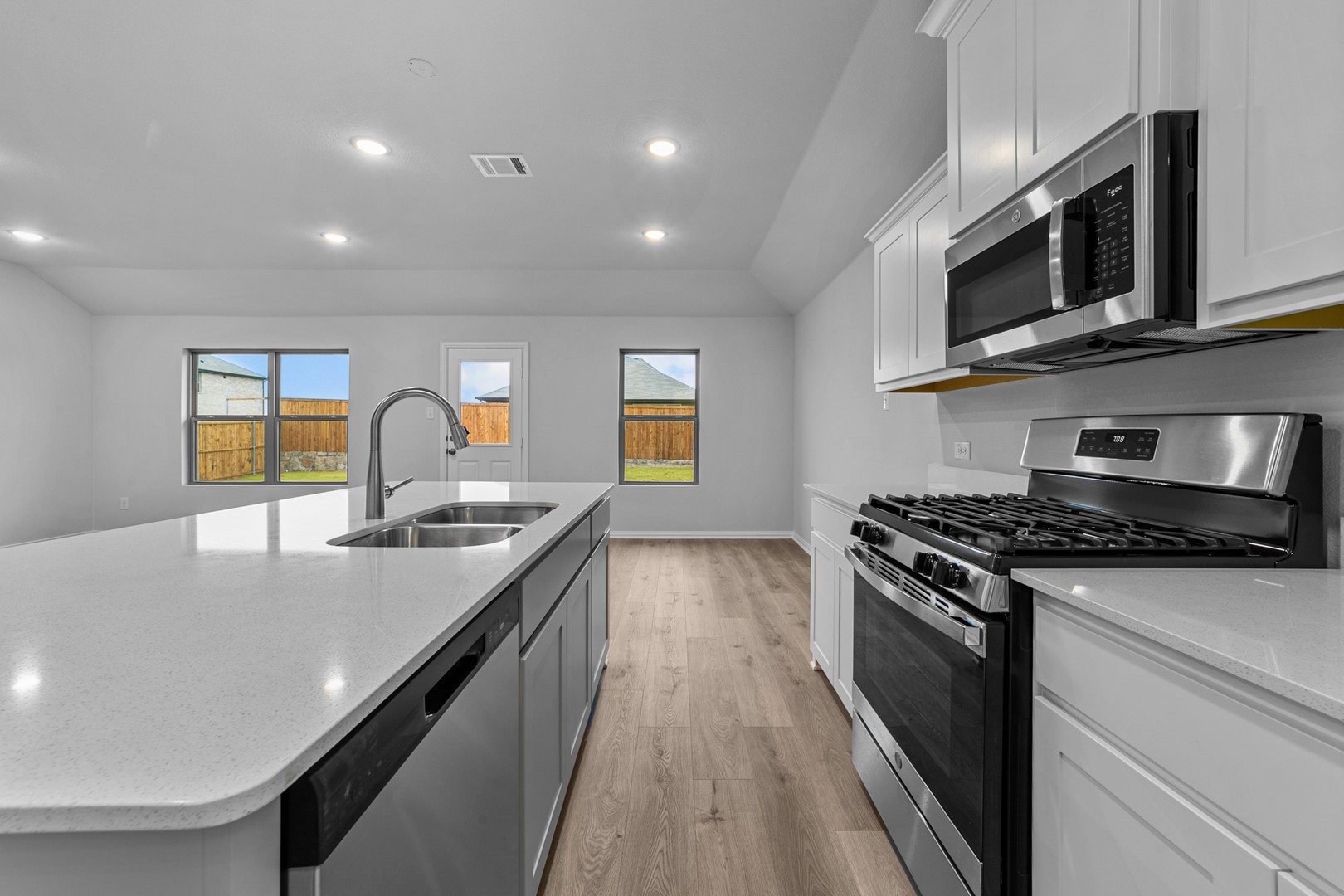 607 Forest Haven Drive Van Alstyne TX 75495