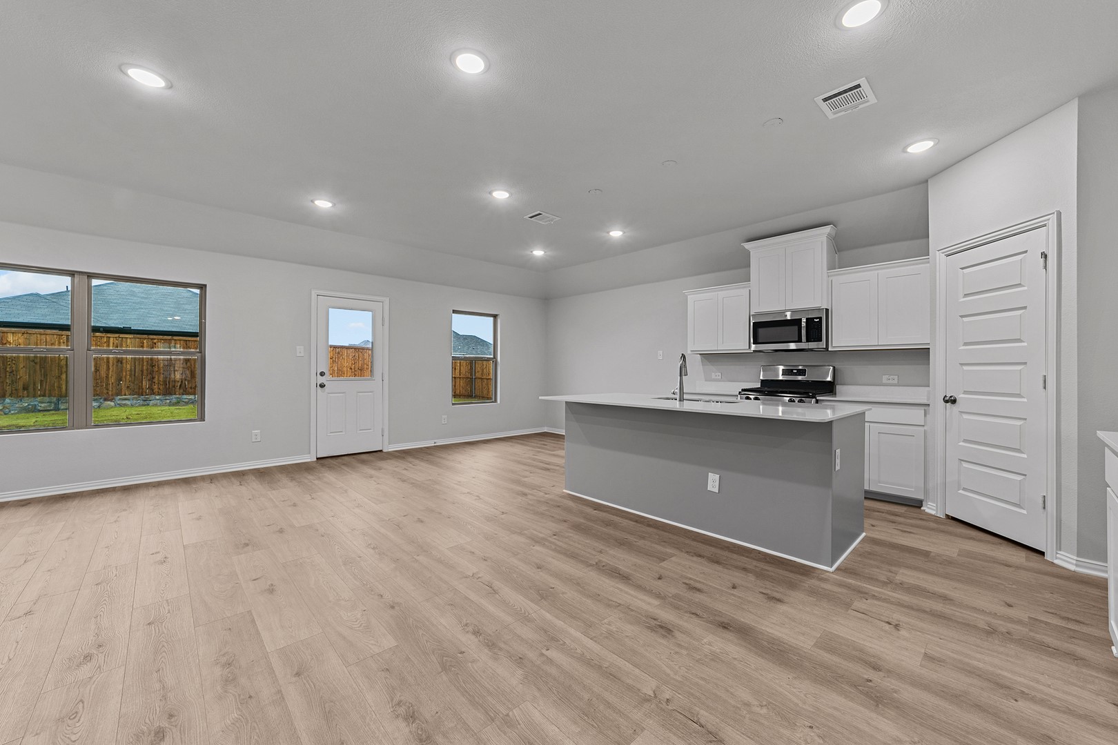 607 Forest Haven Drive Van Alstyne TX 75495