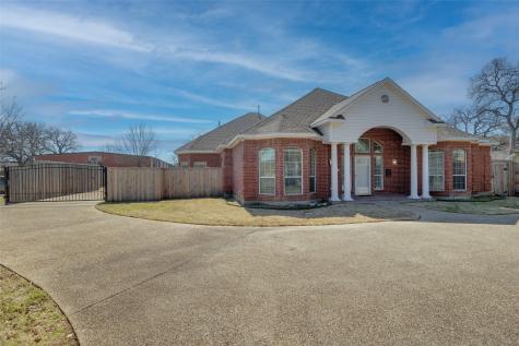 840 W Pioneer Drive Irving TX 75061