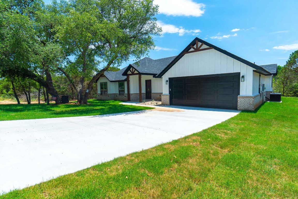 1015 Mojave Trail Granbury TX 76048