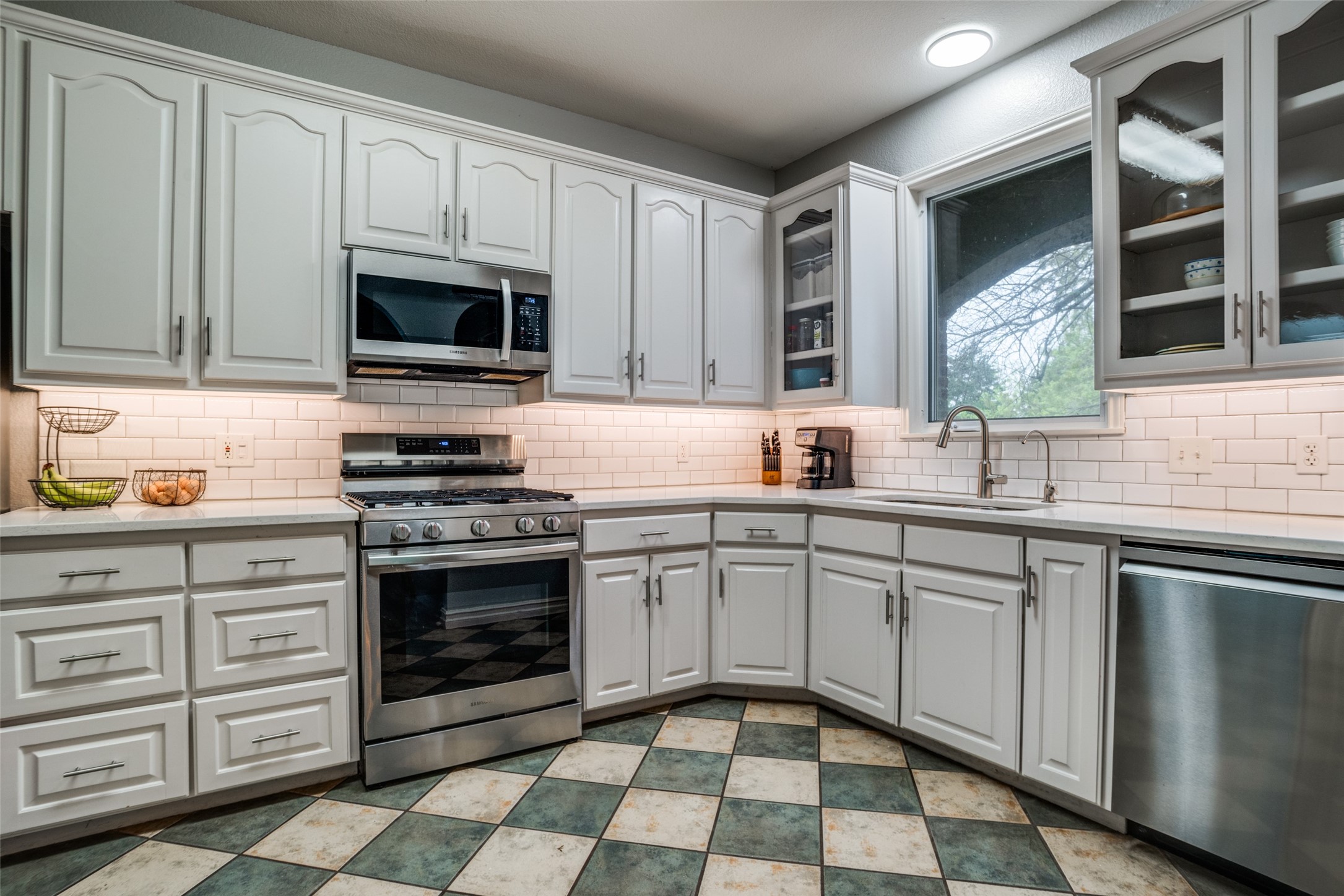 305 Cedar Hill Circle Lowry Crossing TX 75407