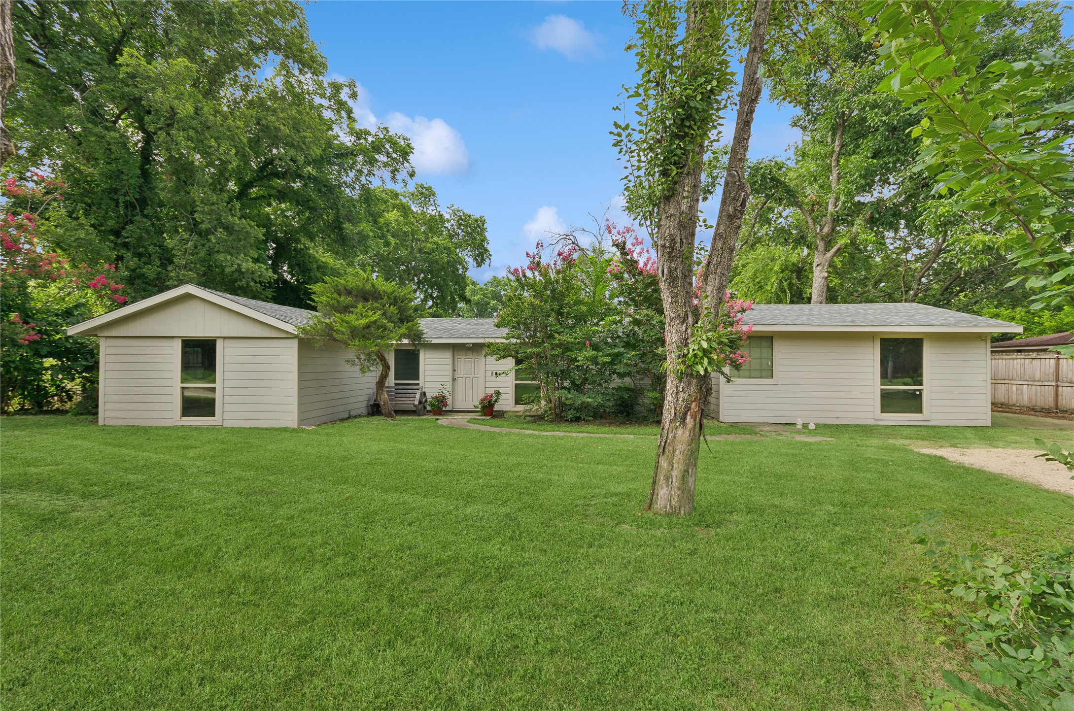 1716 W Mayfield Road Arlington TX 76015