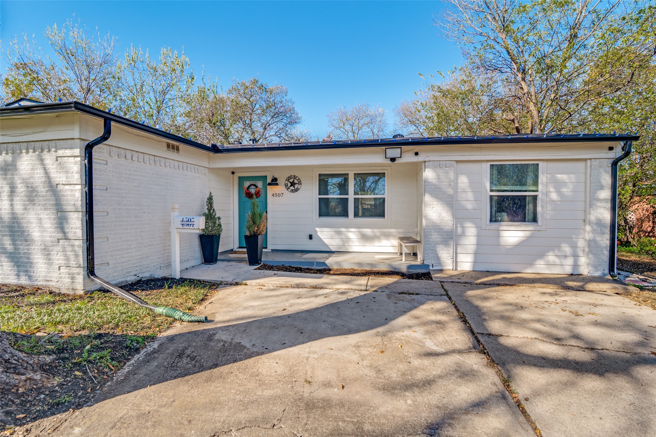 4507 Hyde Park Drive Mesquite TX 75150