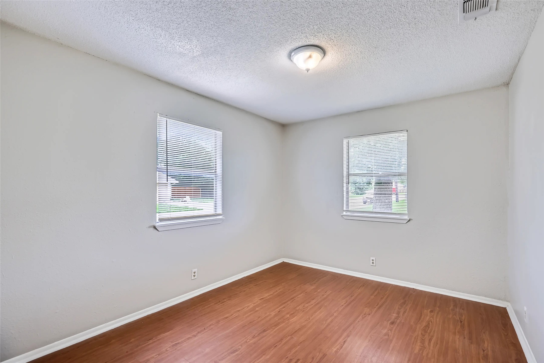 1102 Jefferson Street Mckinney TX 75069