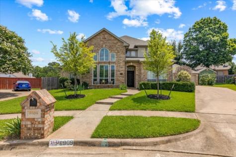 8809 Hedge Row Court North Richland Hills TX 76182
