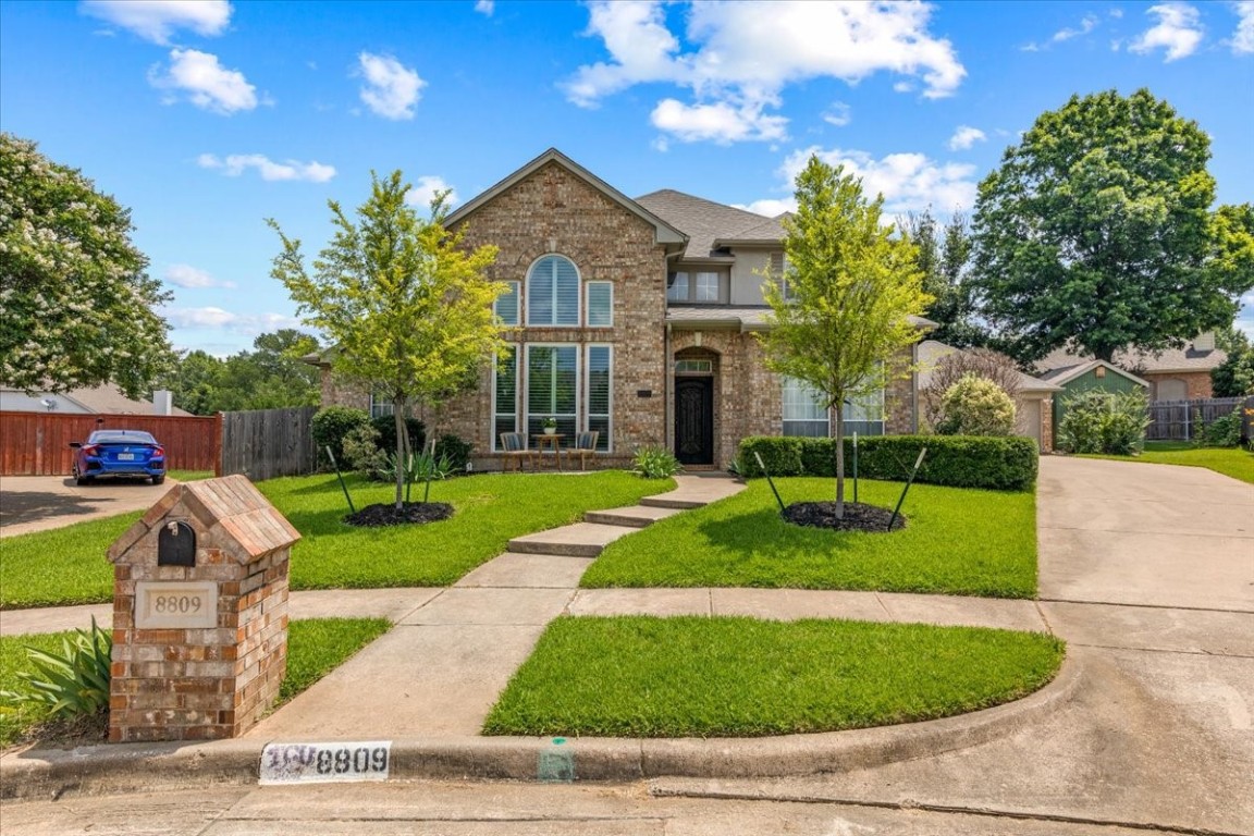 8809 Hedge Row Court North Richland Hills TX 76182