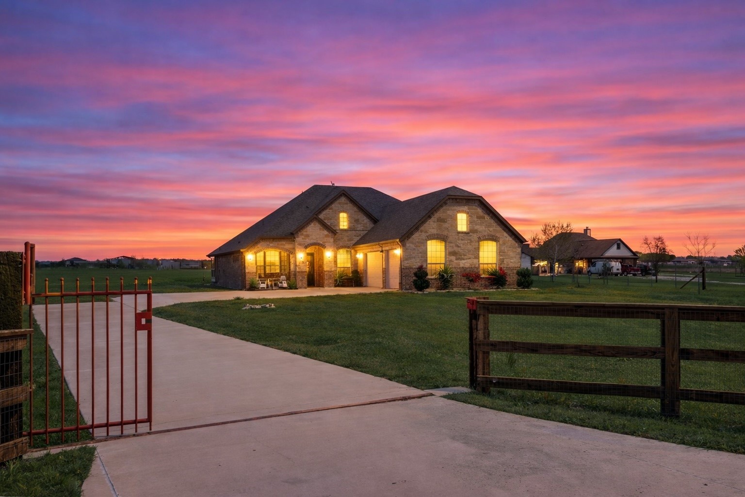 1968 S Sky Meadows Drive Caddo Mills TX 75135