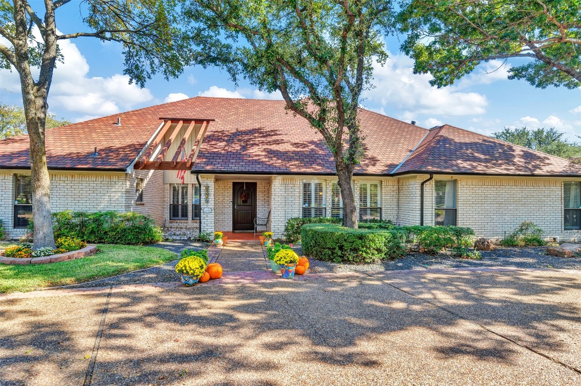 1204 Gardengrove Court Plano TX 75075
