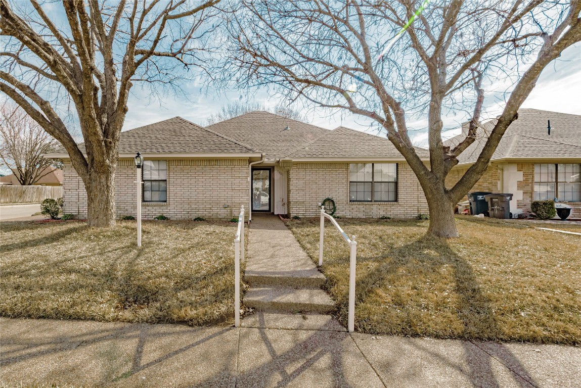 7301 Laurelhill Court S Fort Worth TX 76133