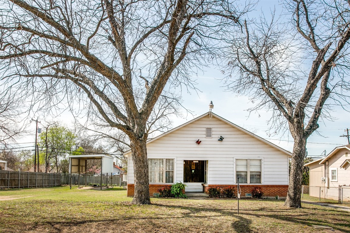 1441 W Boyce Avenue Fort Worth TX 76115