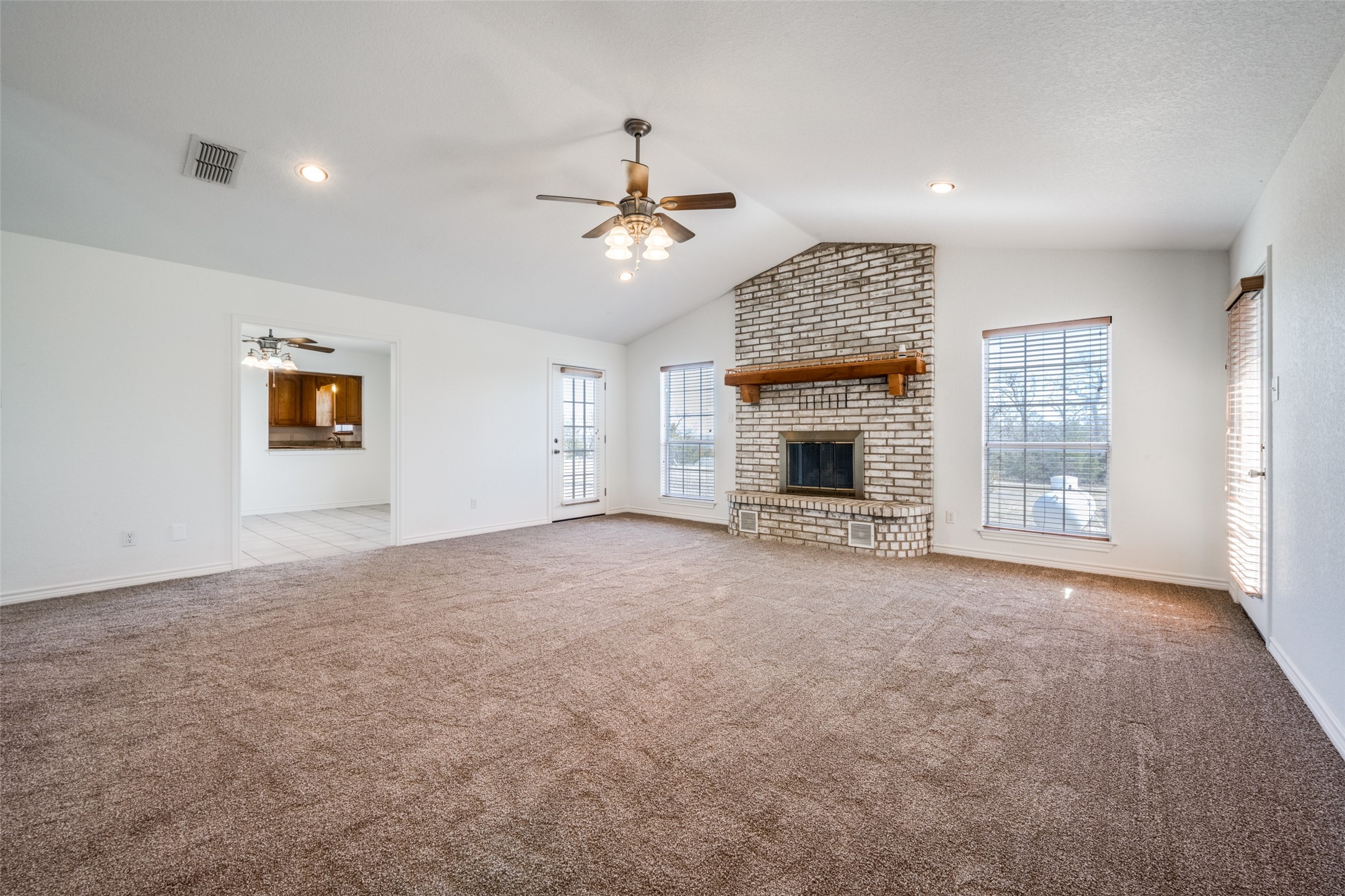 483 Pr 169 Sunset TX 76270