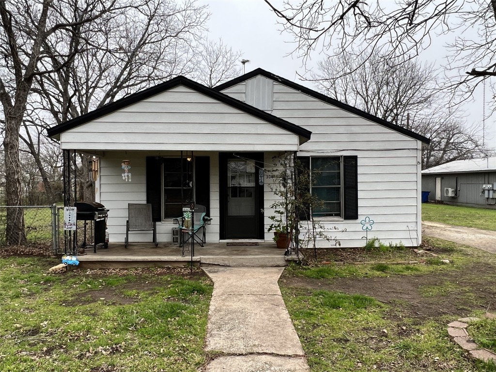 304 N Neches Street Whitney TX 76692