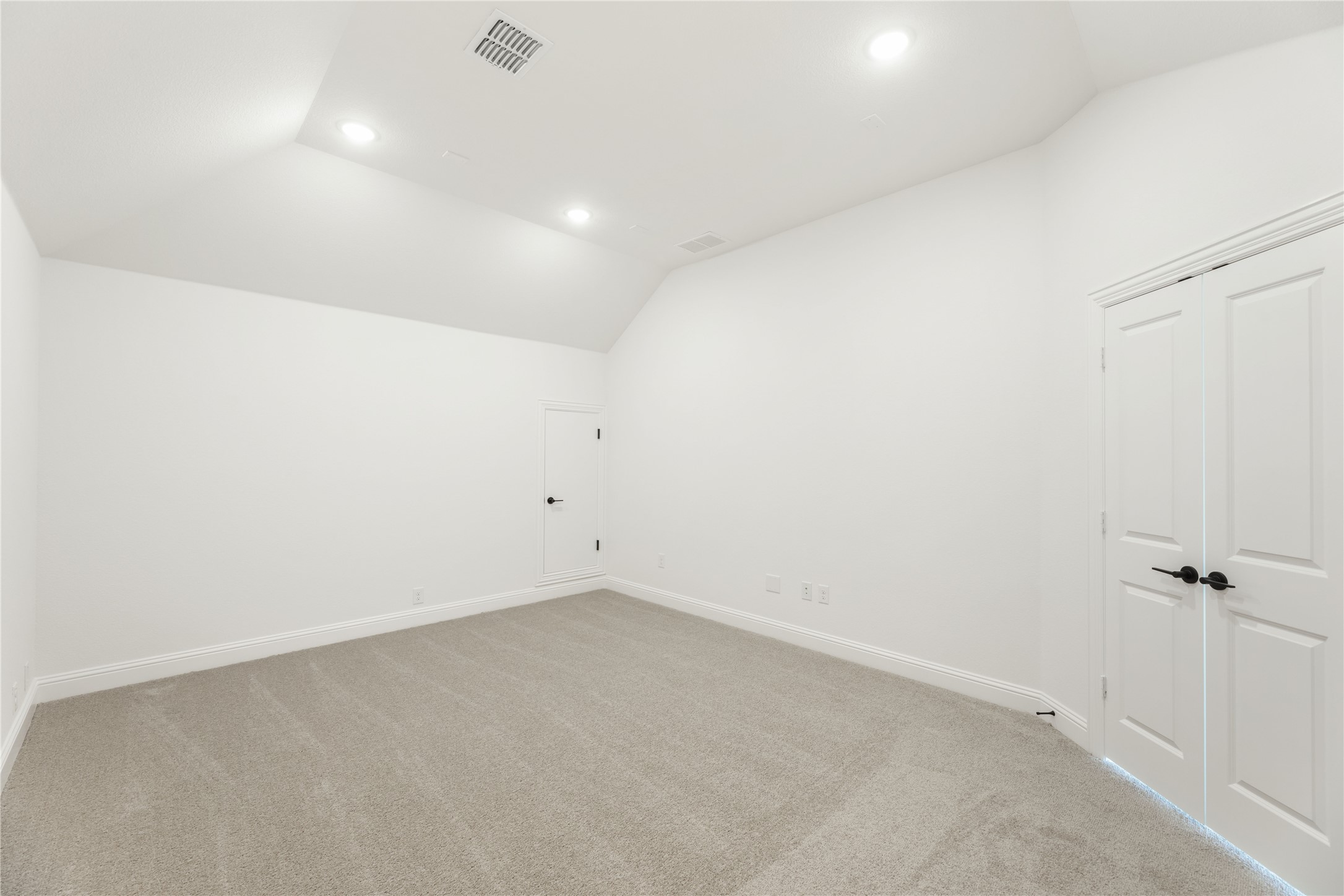 546 Hearthstone Boulevard Red Oak TX 75154