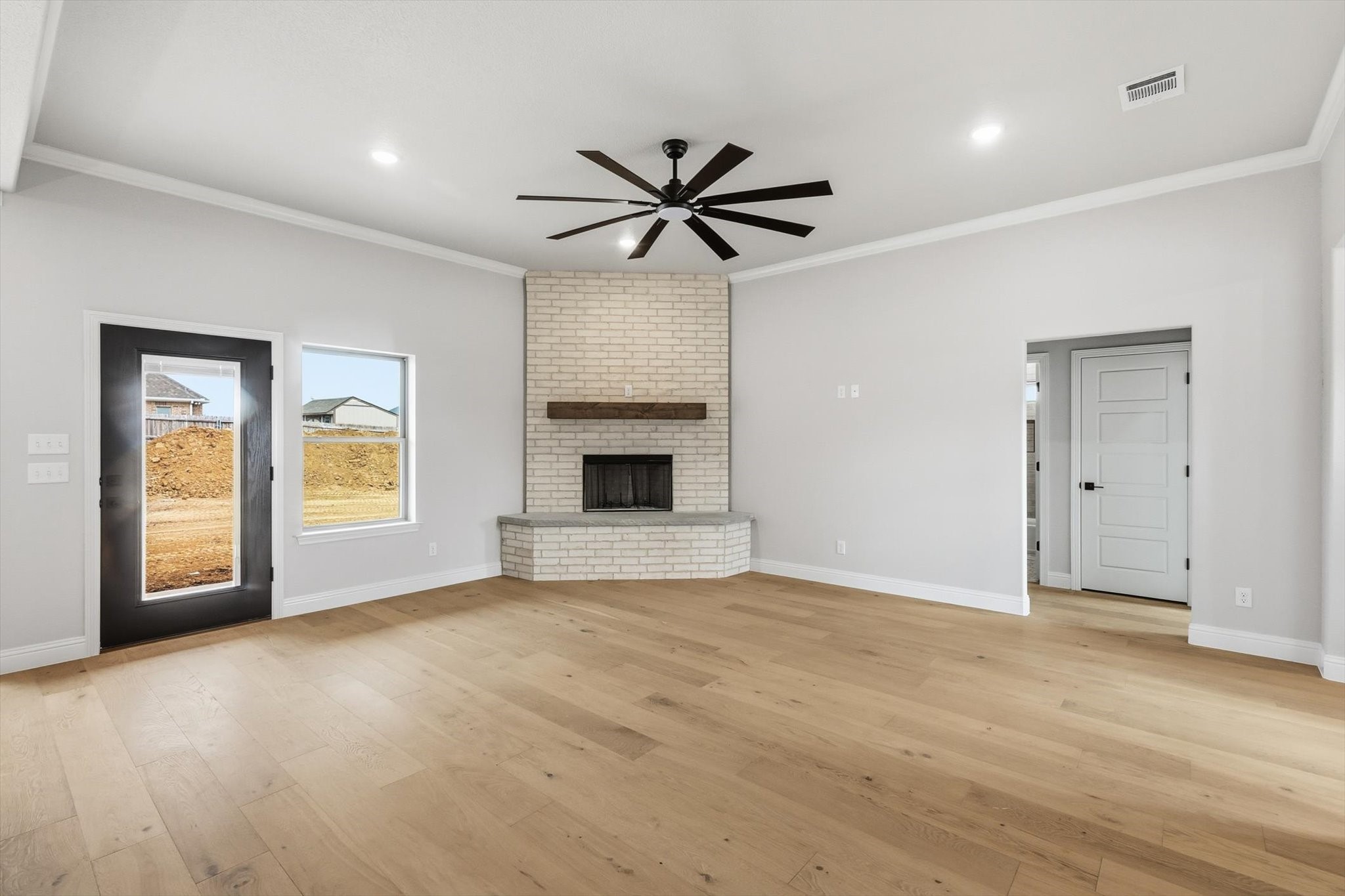 2307 Briarwood Bridgeport TX 76426