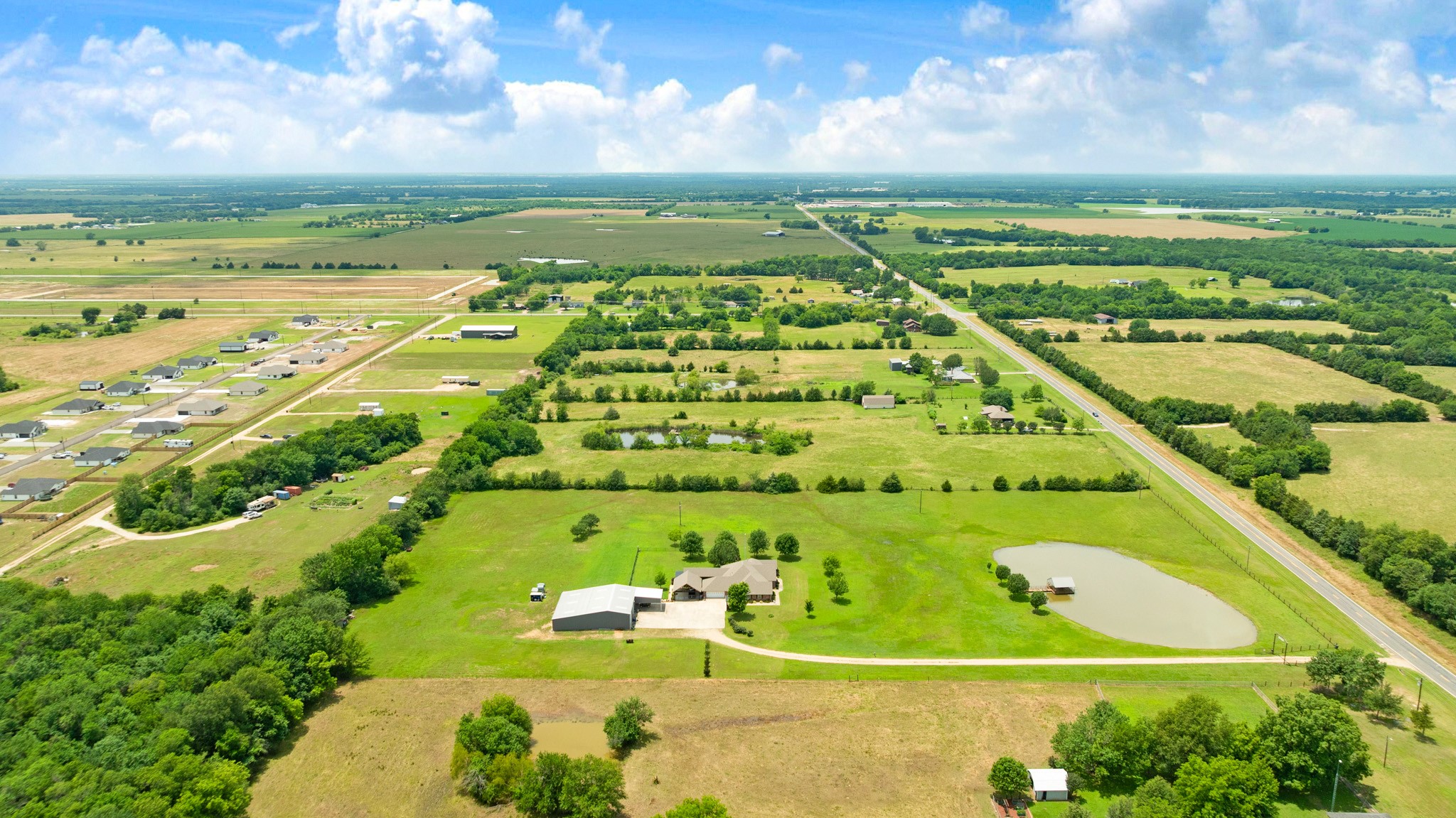 4141 Farm Road 2820 Sumner TX 75486