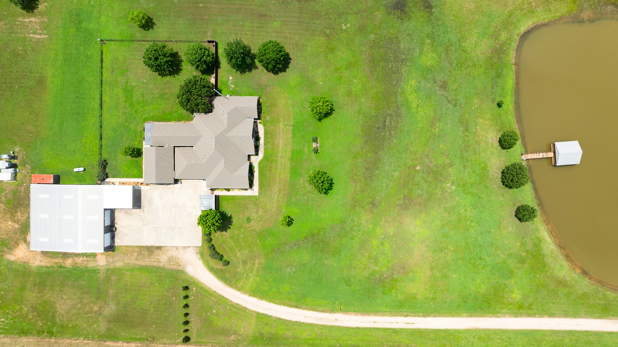 4141 Farm Road 2820 Sumner TX 75486