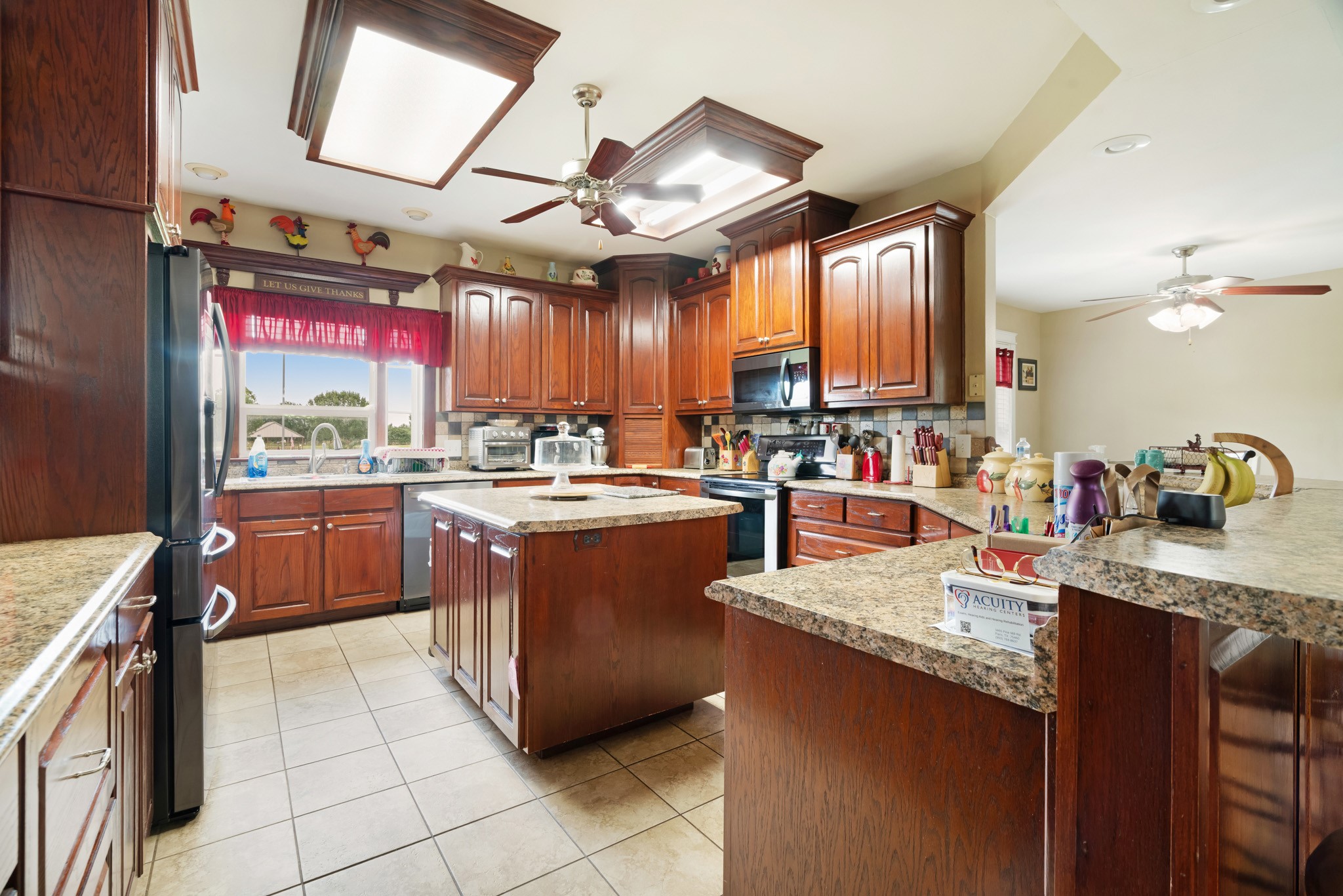4141 Farm Road 2820 Sumner TX 75486