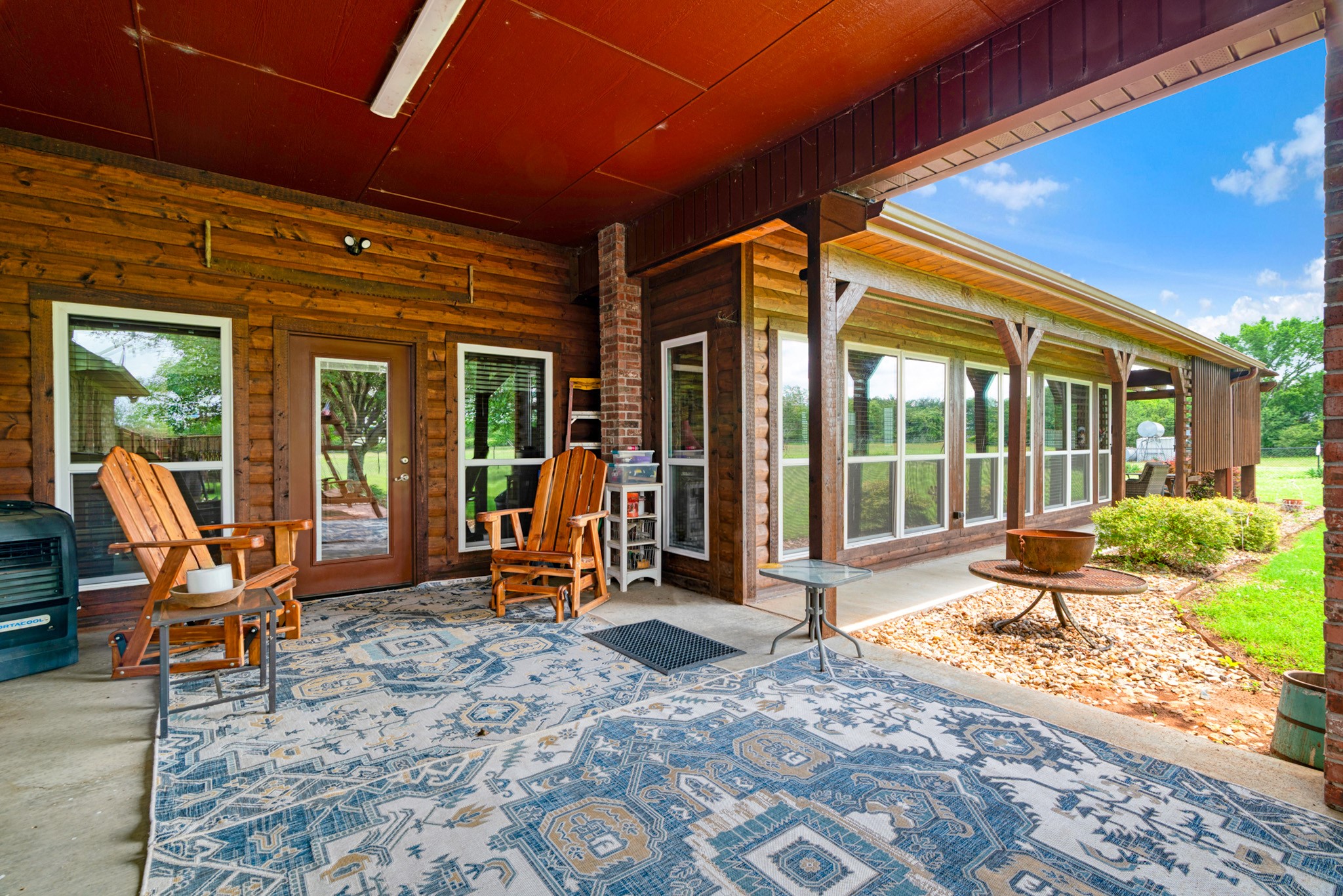 4141 Farm Road 2820 Sumner TX 75486