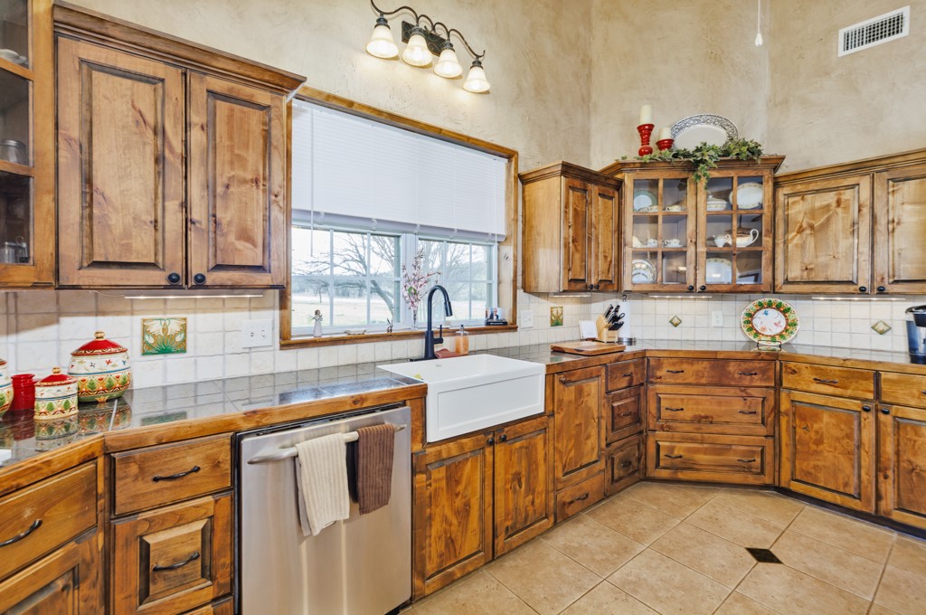 4460 Hildreth Pool Road Bowie TX 76230