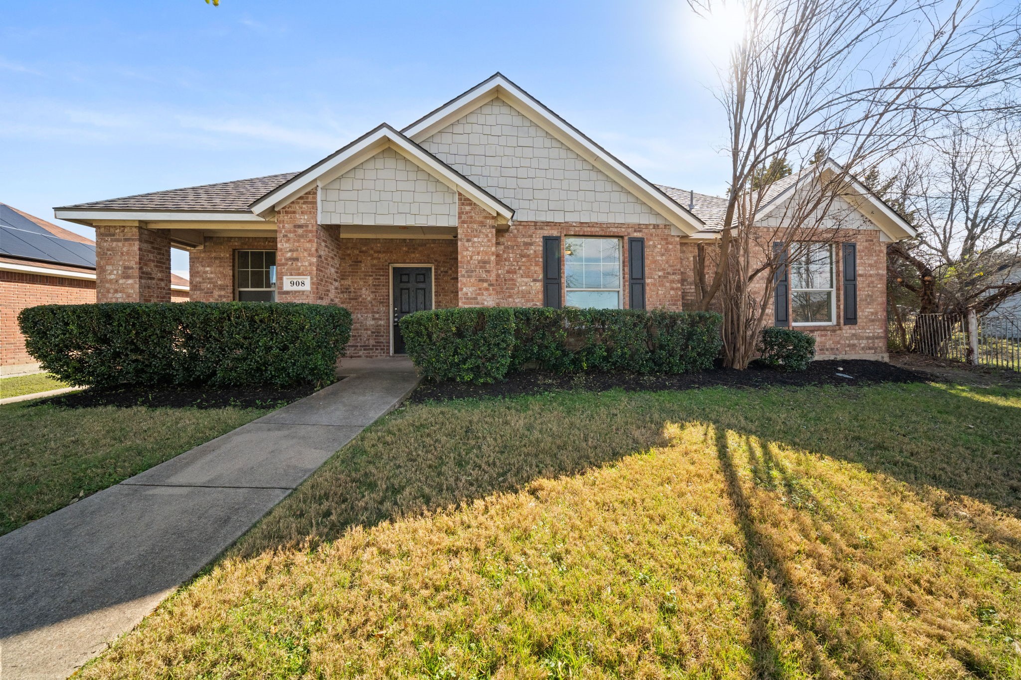 908 W Wintergreen Road Lancaster TX 75134