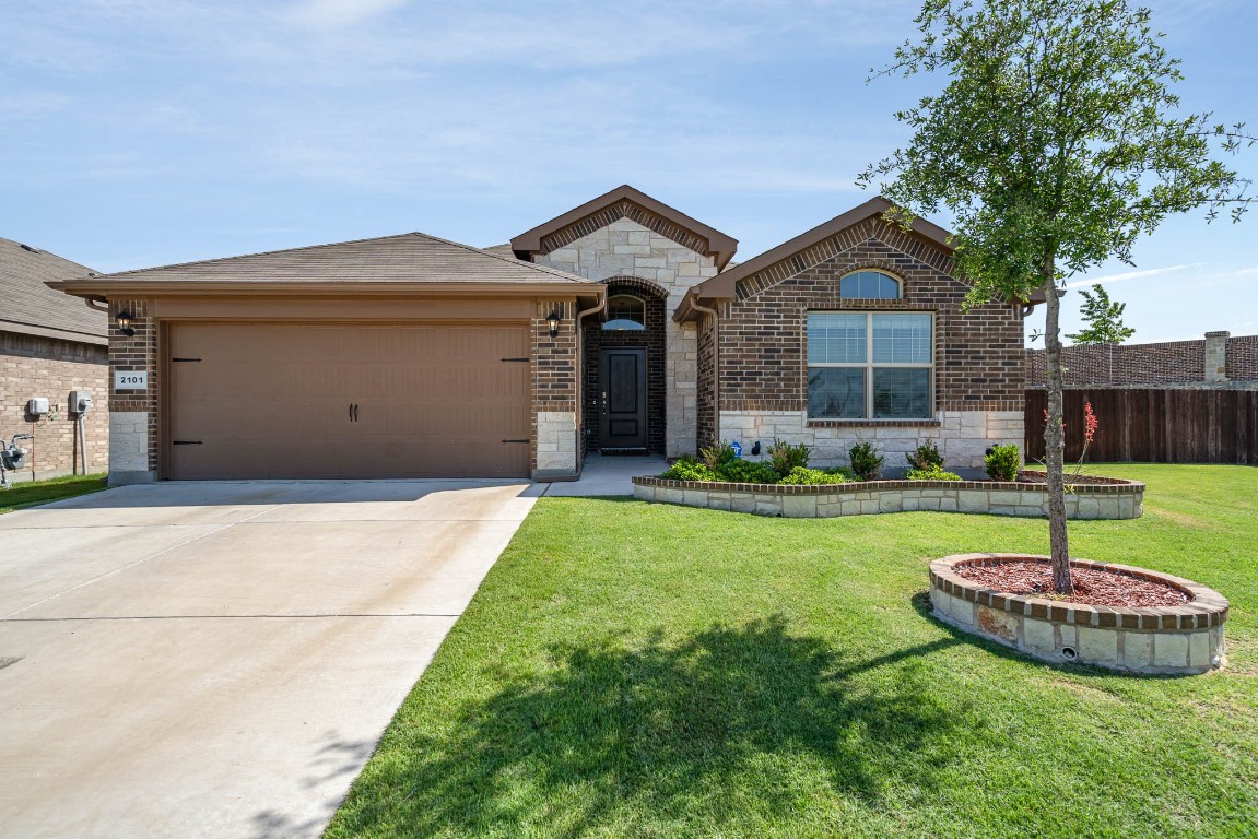 2101 Myrtle Beach Drive Fort Worth TX 76108