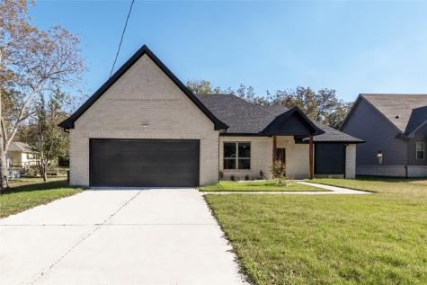 318 N Rike Street Farmersville TX 75442