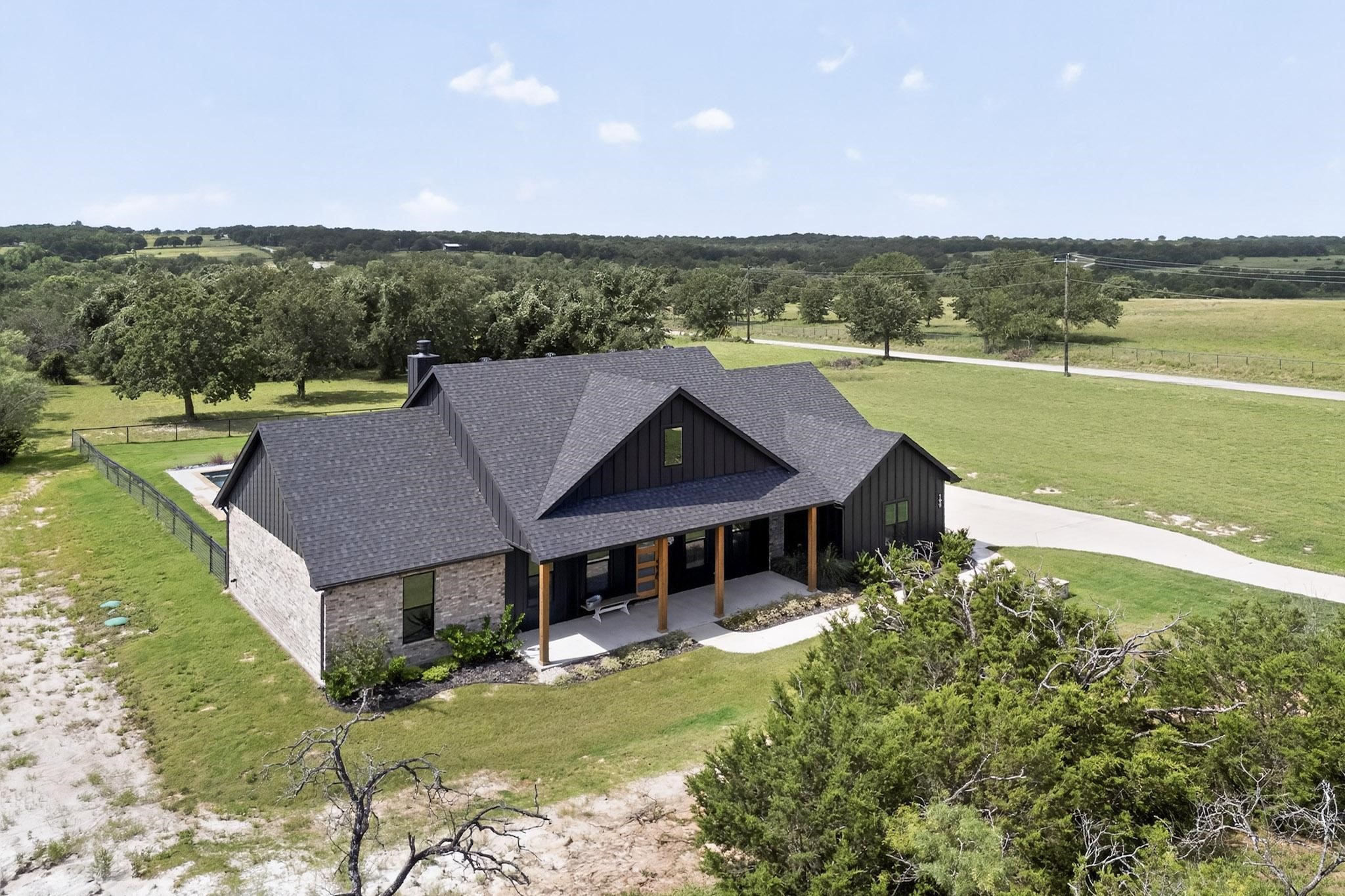 199 Graystone Drive Weatherford TX 76088