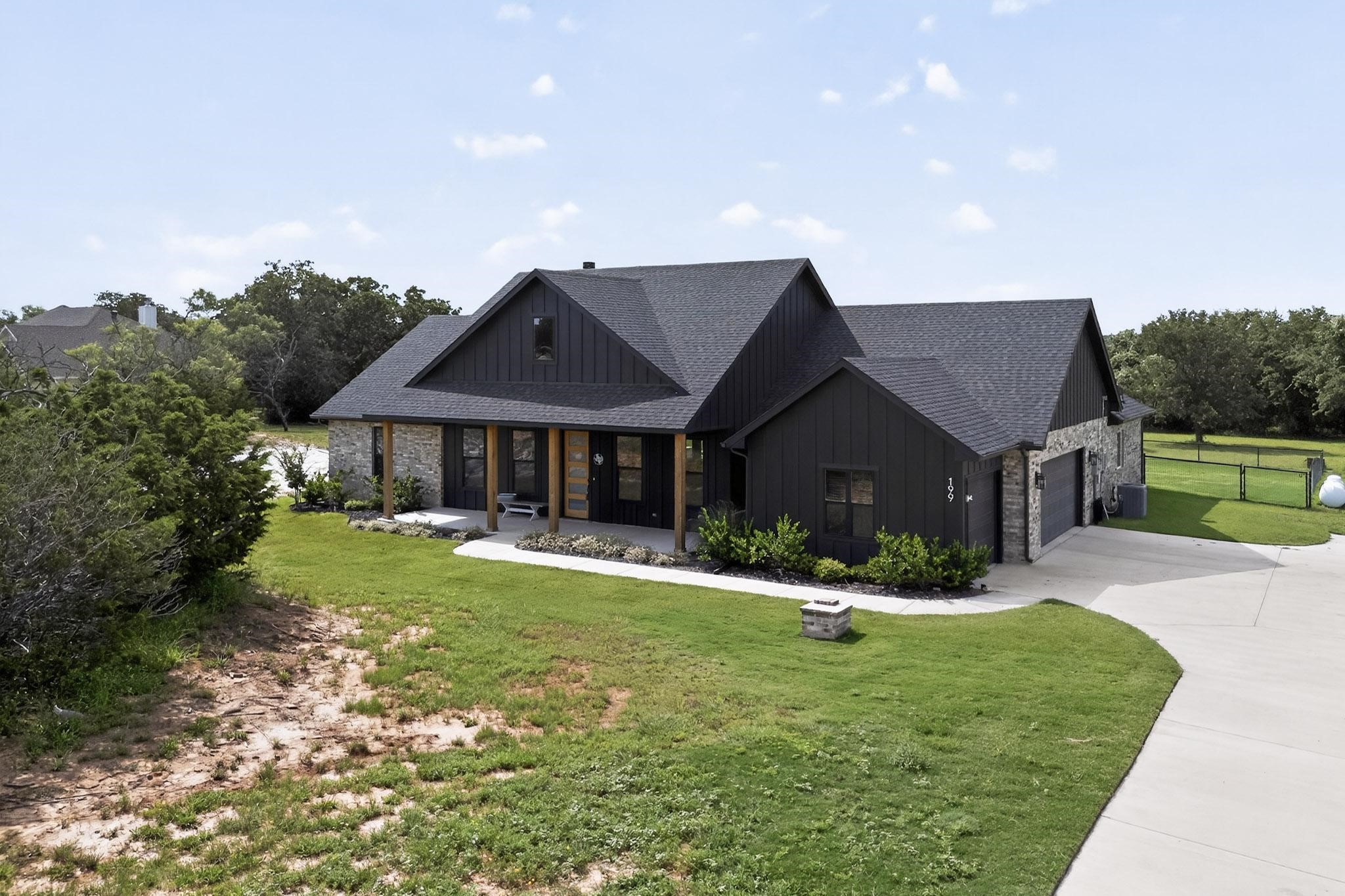 199 Graystone Drive Weatherford TX 76088