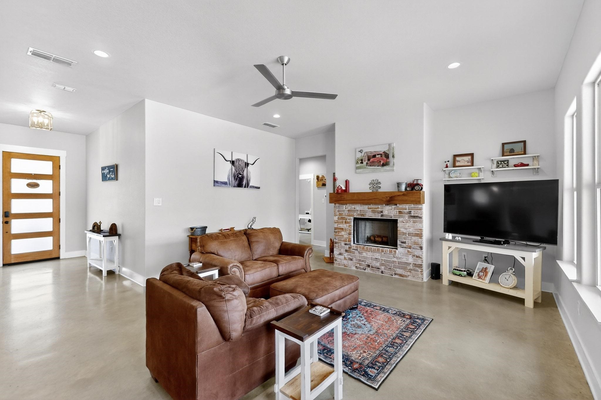 199 Graystone Drive Weatherford TX 76088